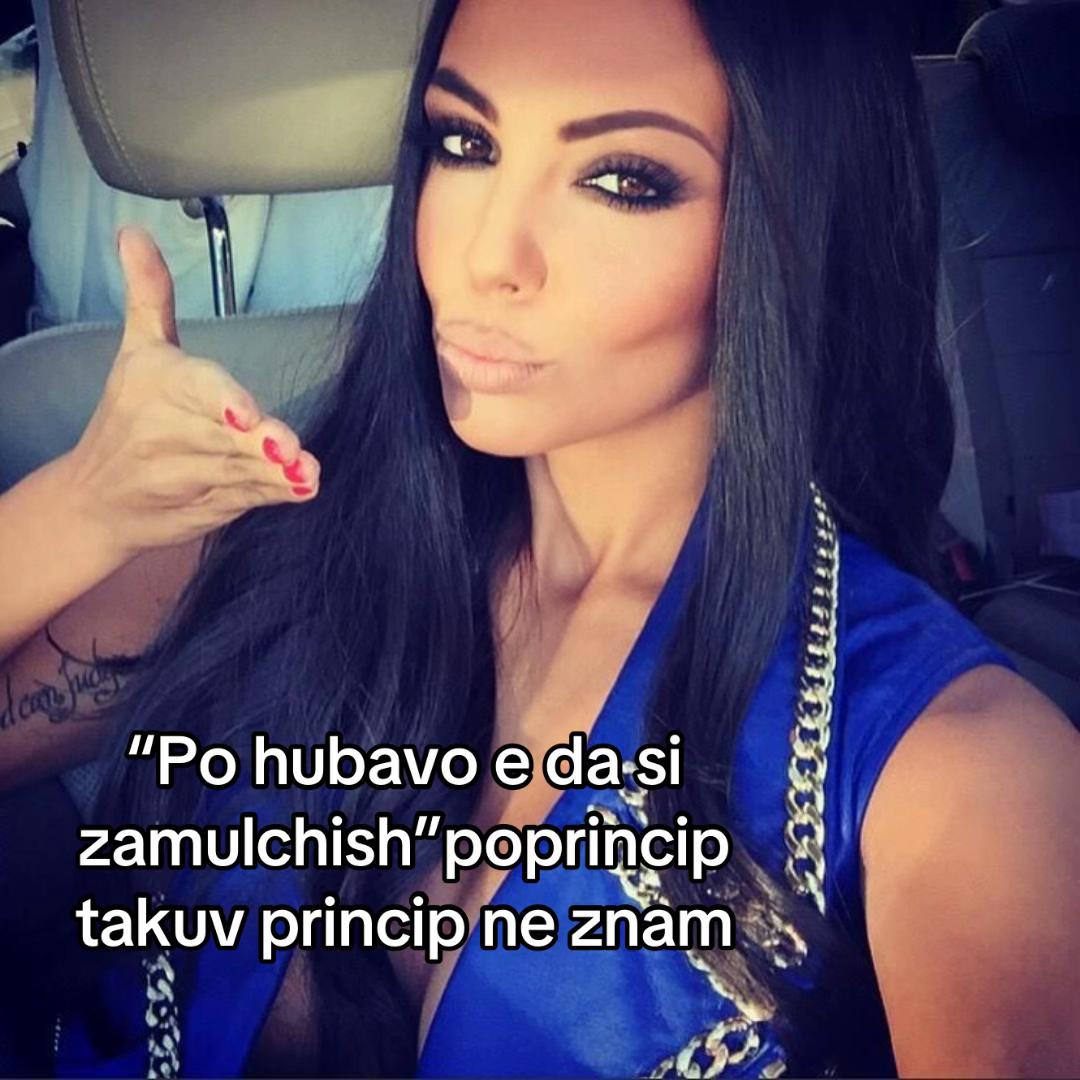 @👩&zwj;🎤