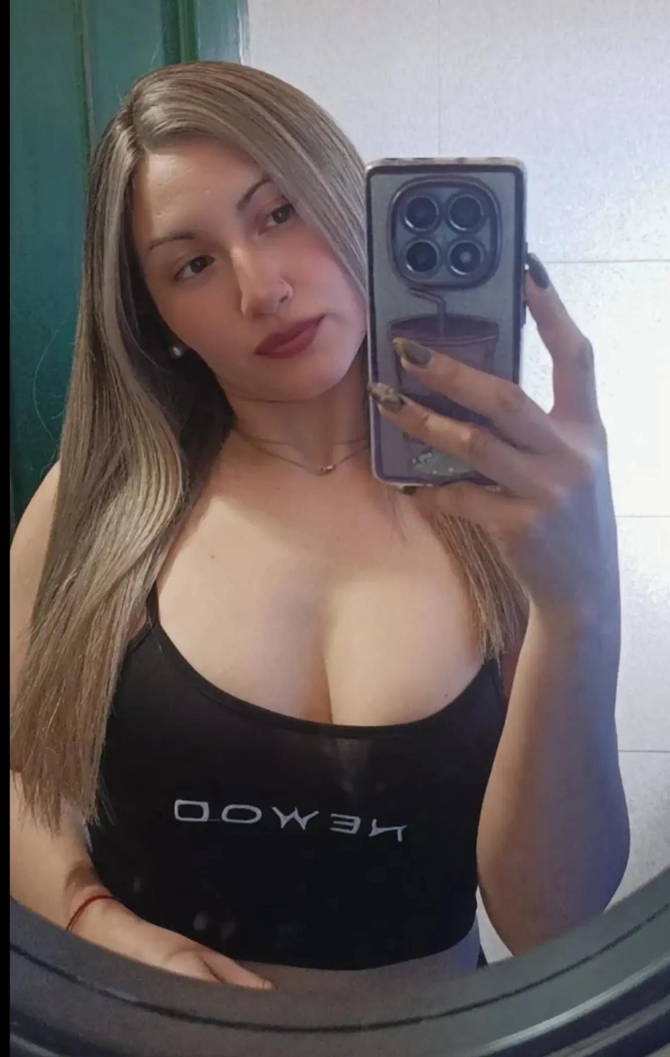 @ANI🍑🍒🫦
