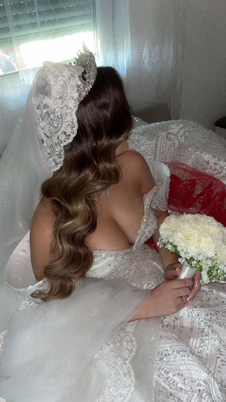 @𝓮𝓿𝓸𝓰𝓵𝓪𝓐𝓵𝓫𝓲𝓽♡