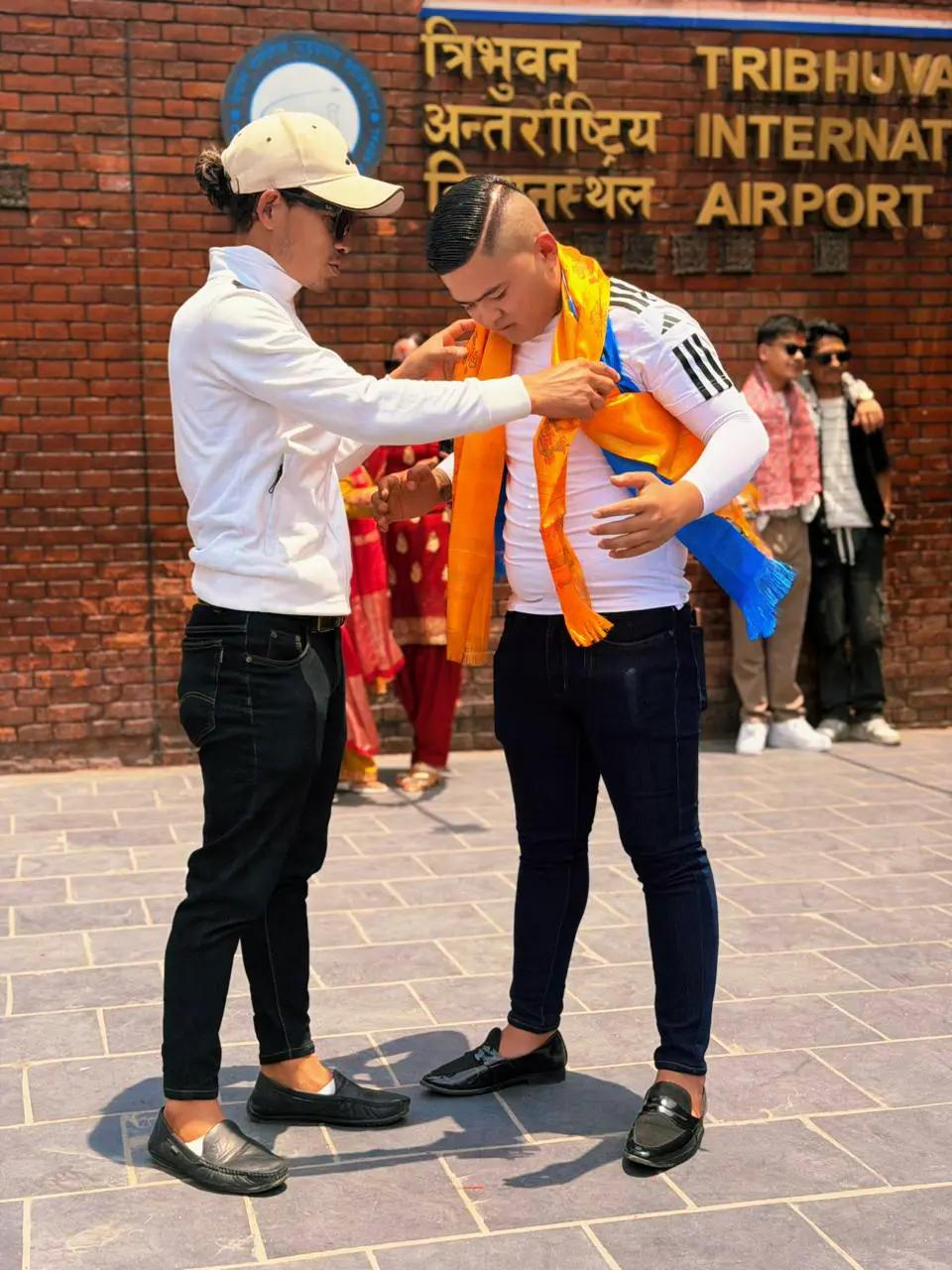 @—͟͞͞🇳🇵Whiteky's couple ᭄☯亗