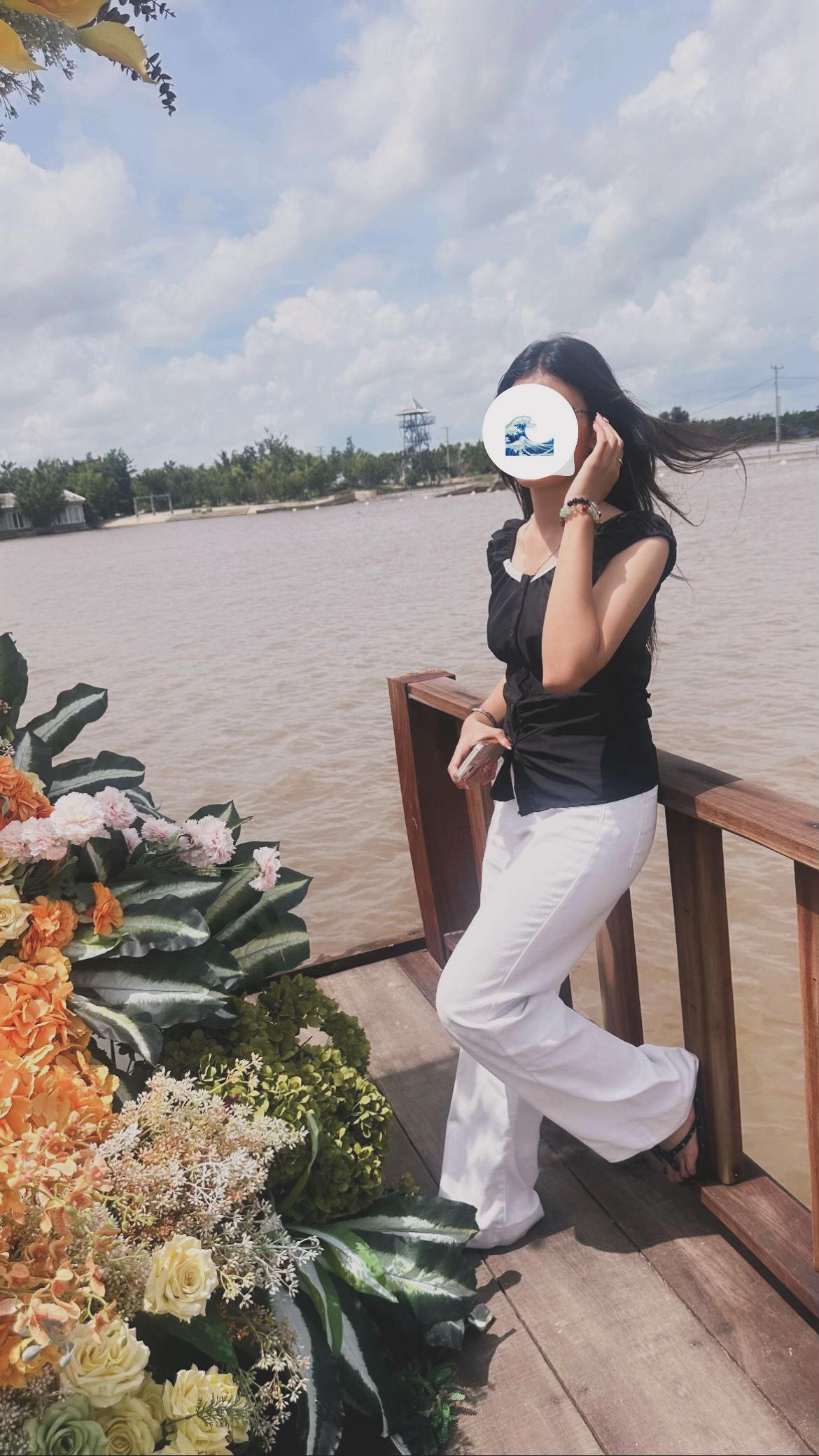@MnusEka.