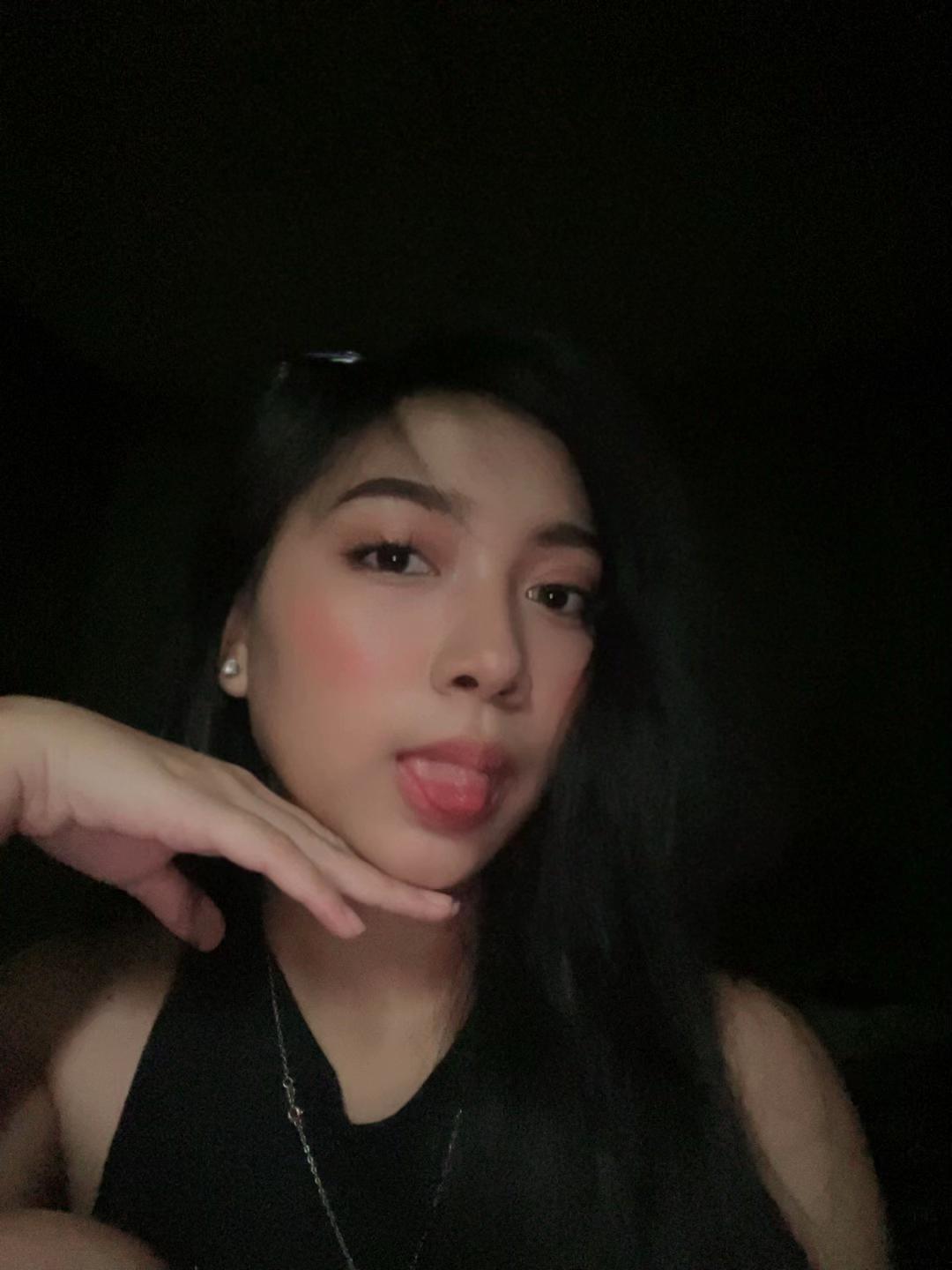 @Urlynn.