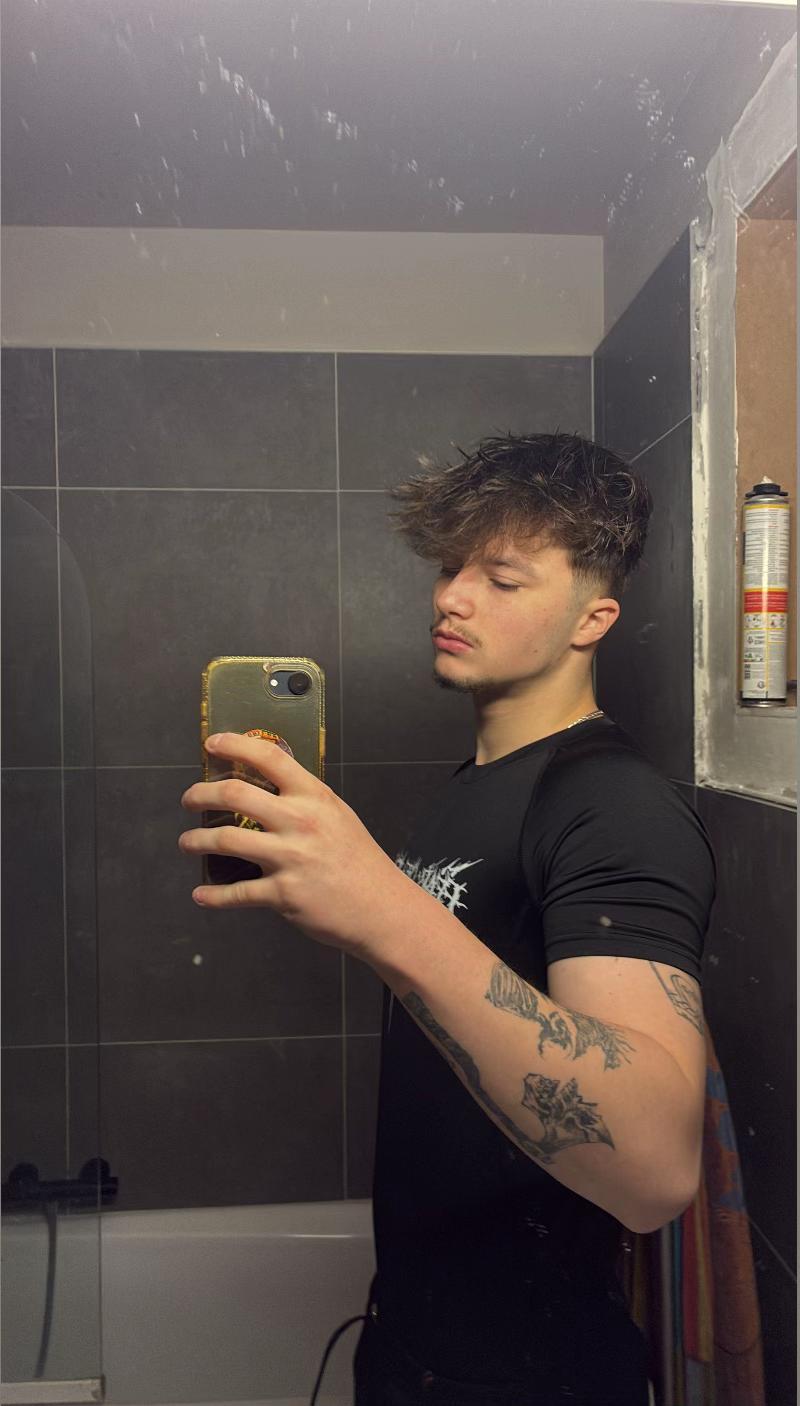 @DIAS🇧🇪