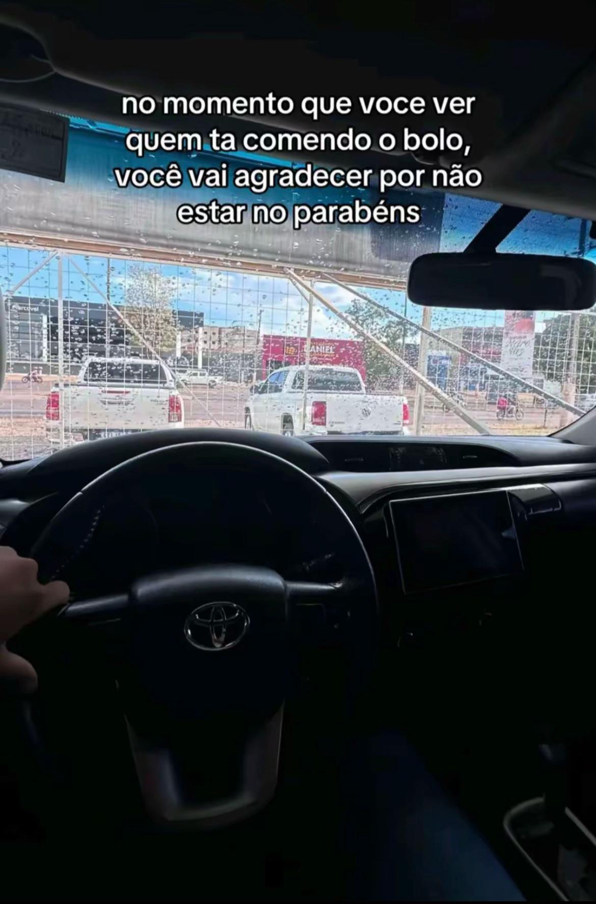 @Heláine