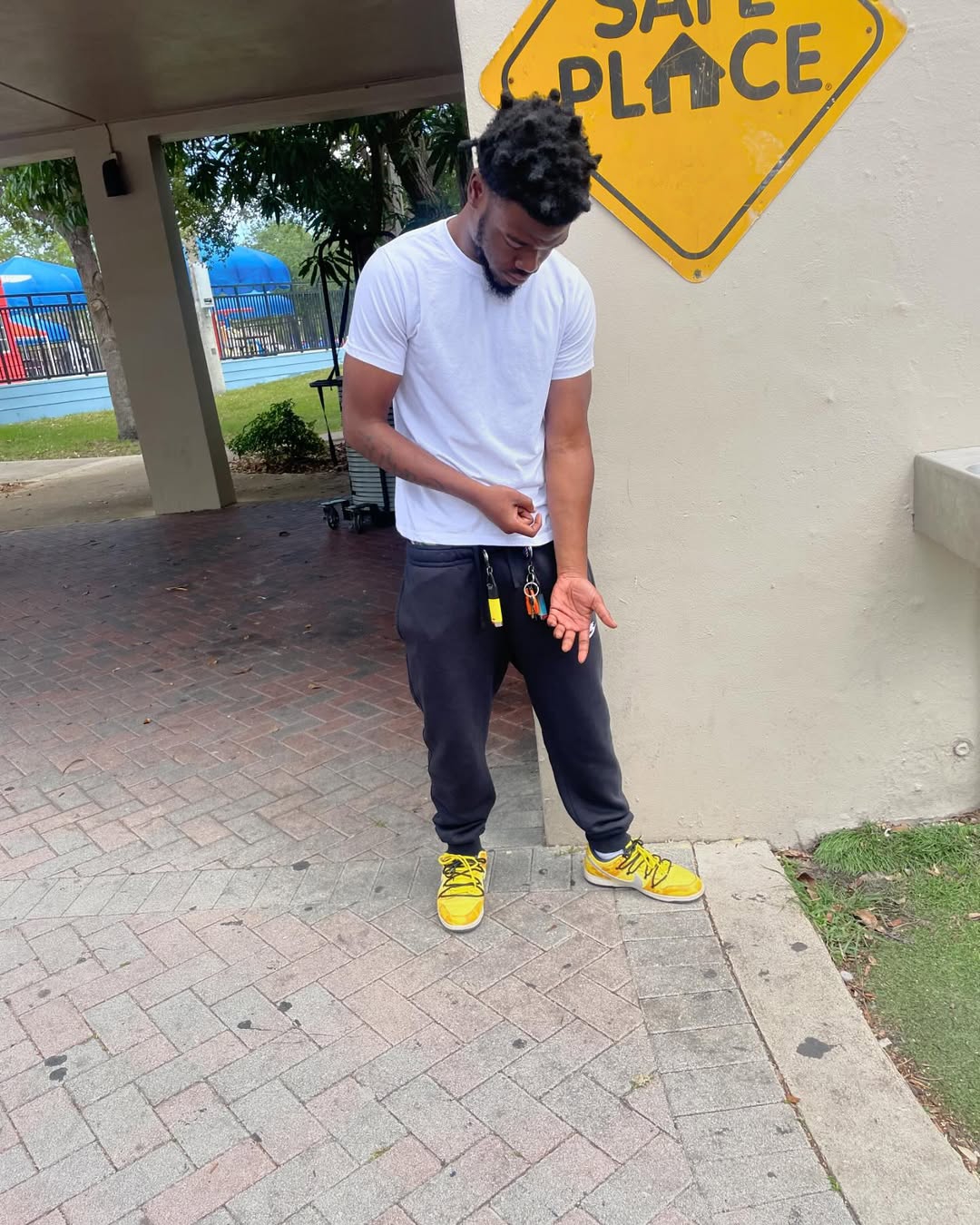 @WRLD 🤑 Trap Star ✨
