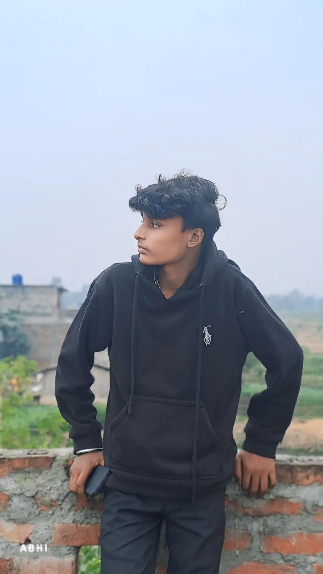 @Dhanusha ๐๏ธke โ๏ธStar โ๏ธ