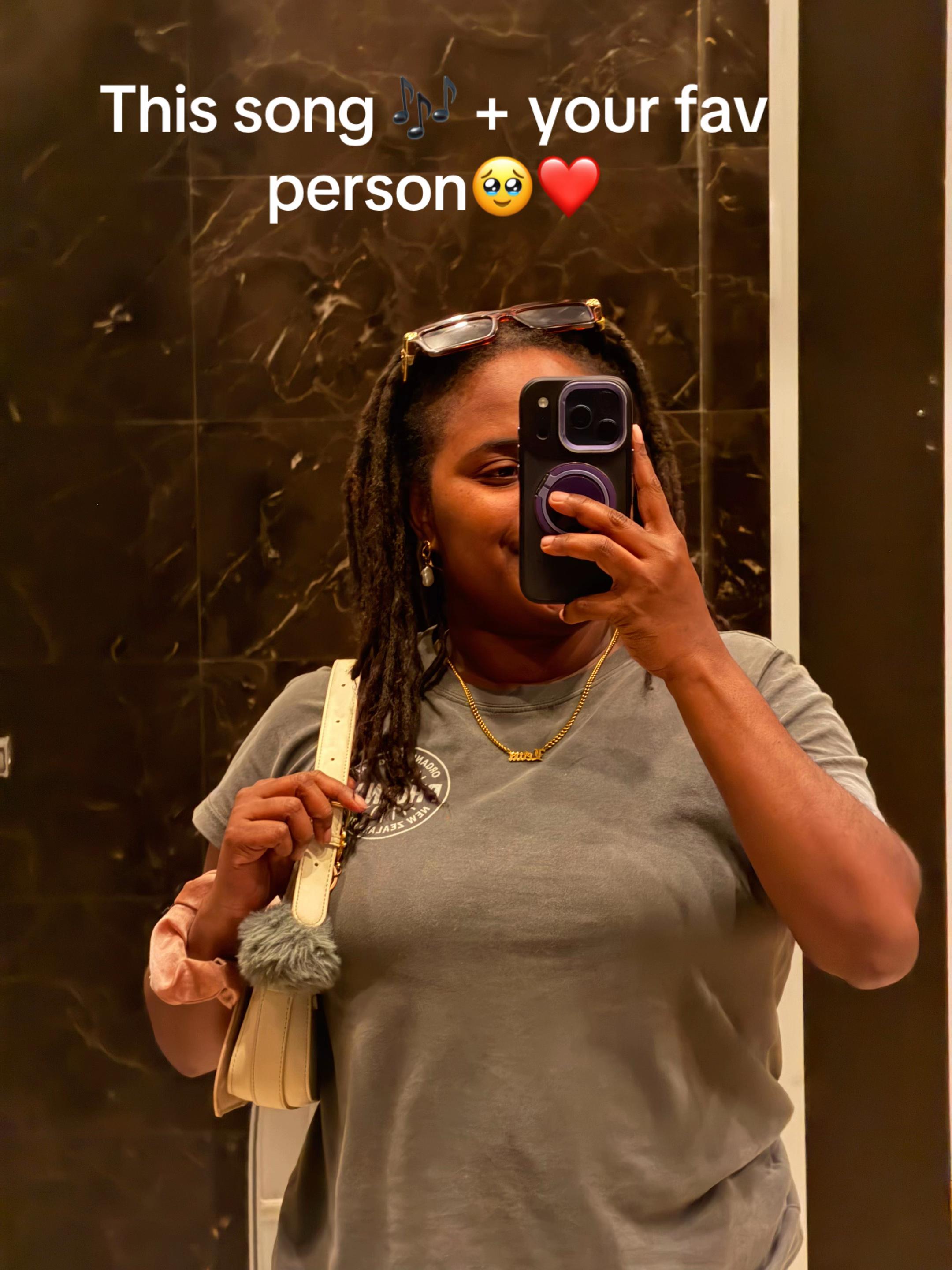 @Rara🤩🫰💸