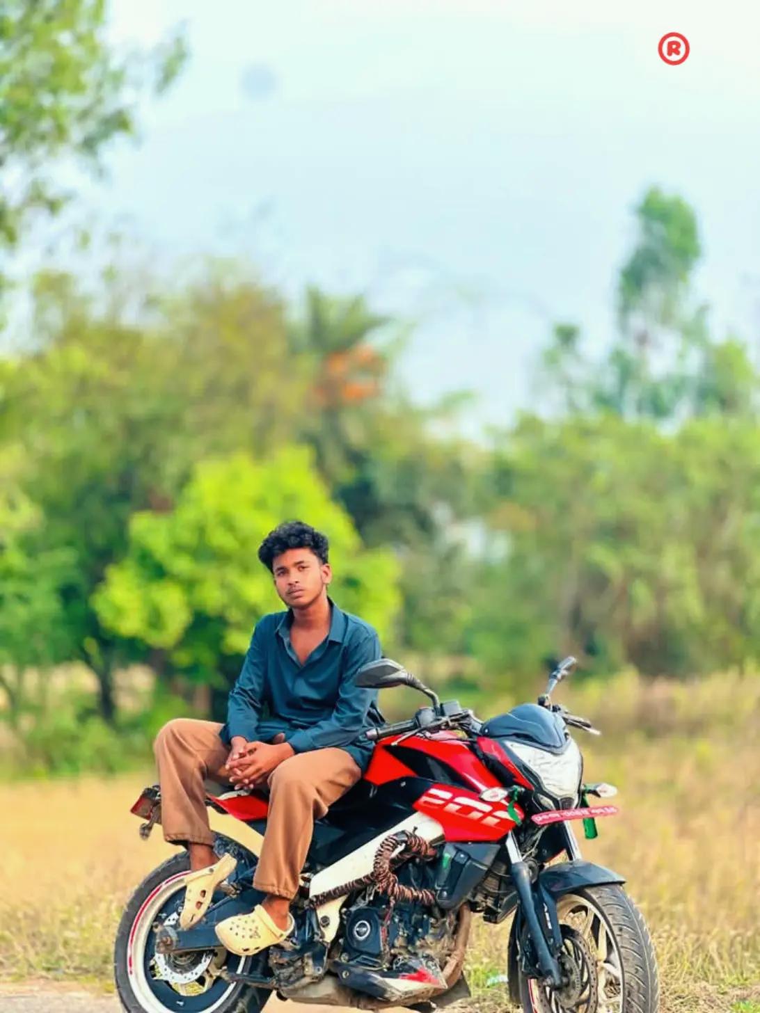 @┗━━━━━━⊱❀⊰ Rahul ⊱❀⊰━━━━━━┛