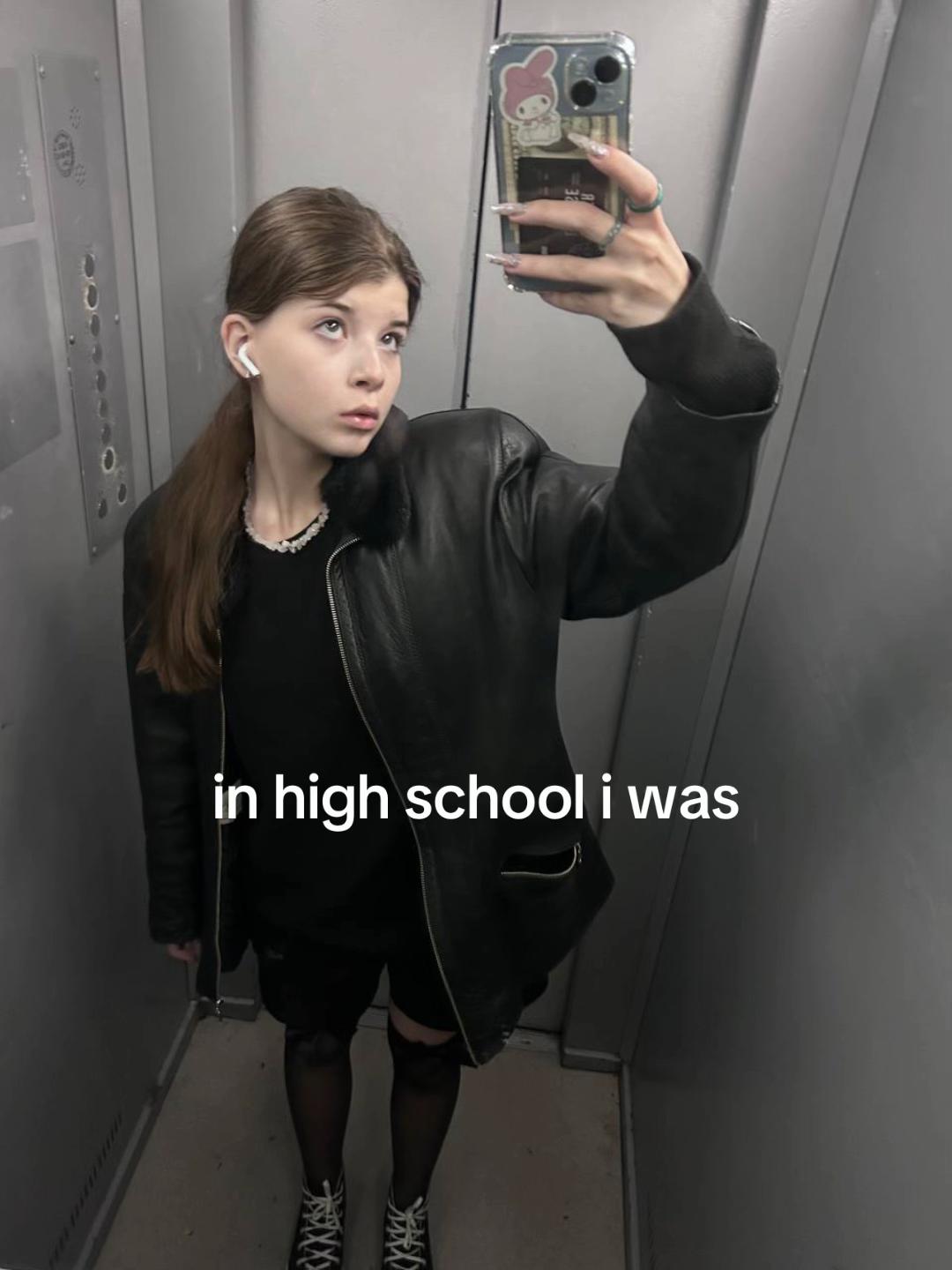 @алисагрешила