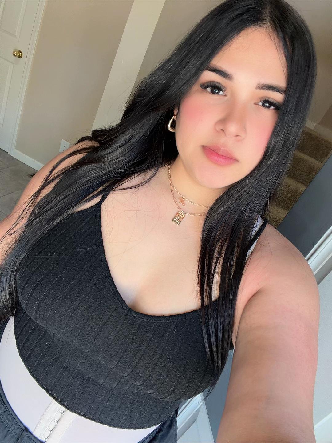 @Mar&iacute;a Montiel