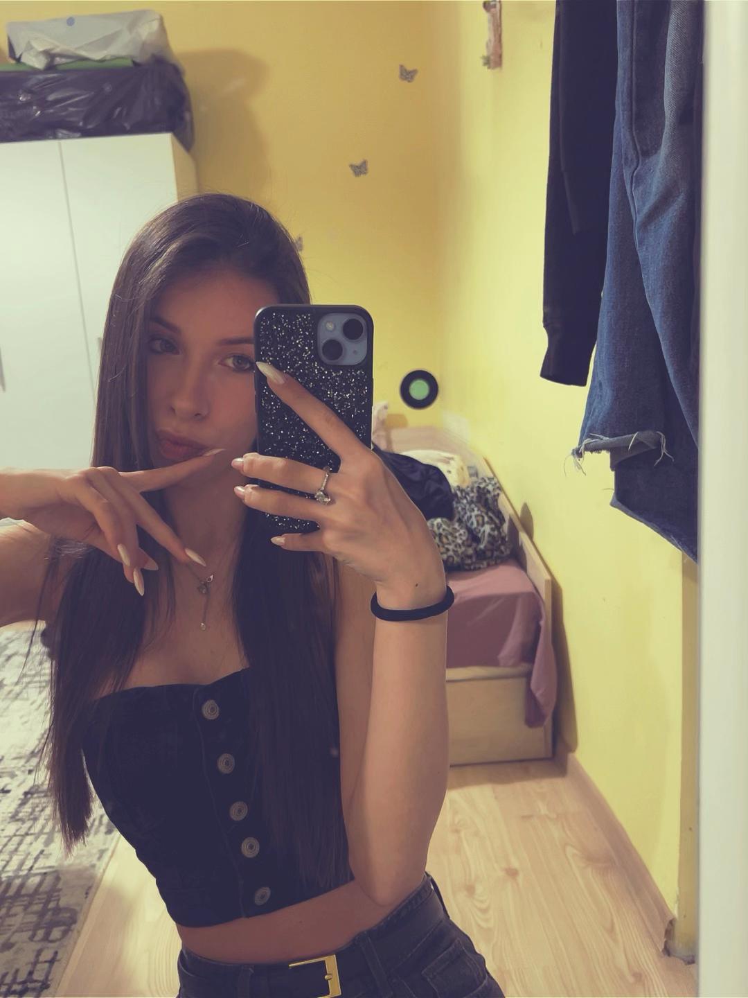 @Teodora