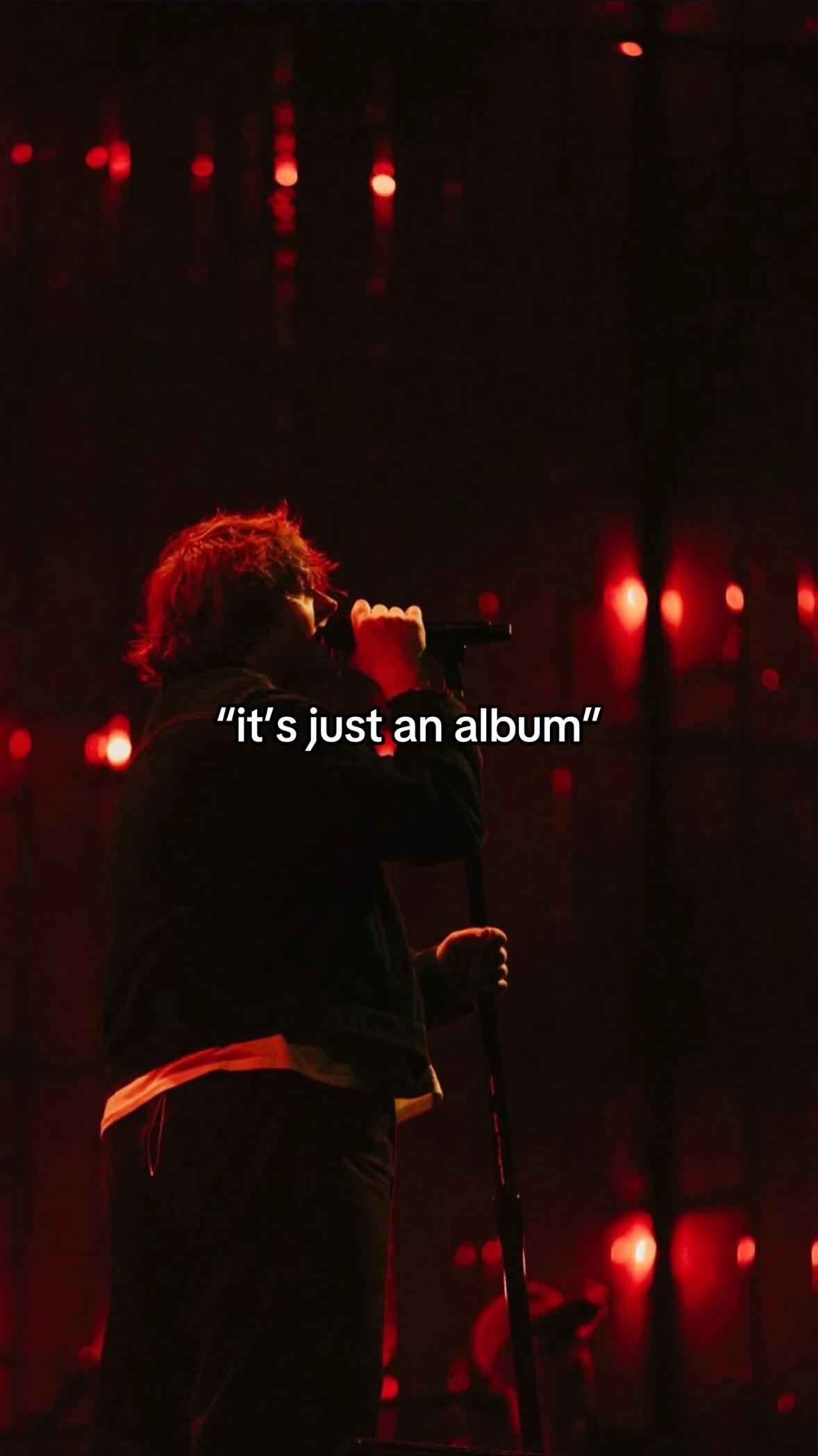 @lewis capaldi is king 👑
