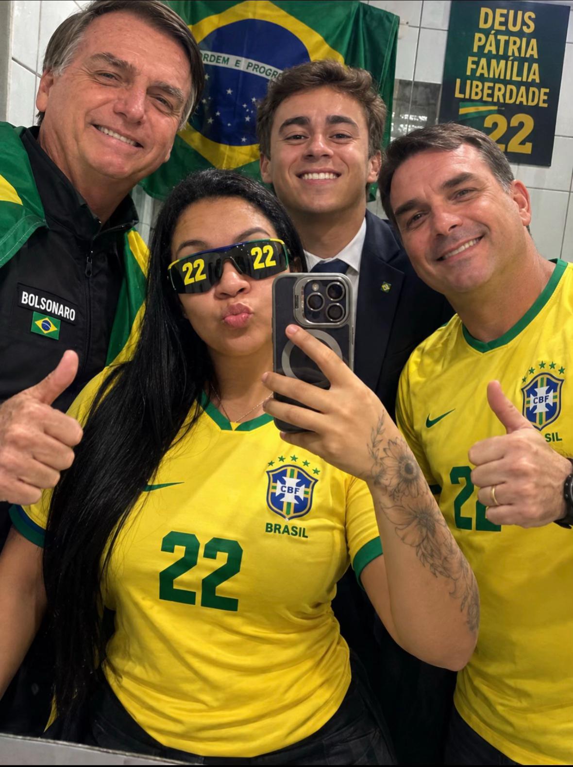 @Lorrayne Camargo