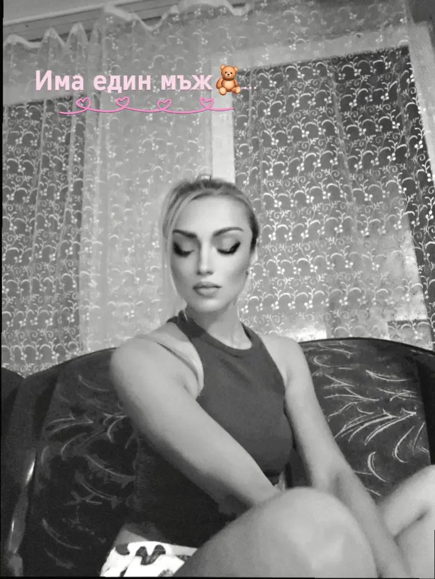 @👑🎀𝑨𝑳𝑬𝑲𝑺🎀👑