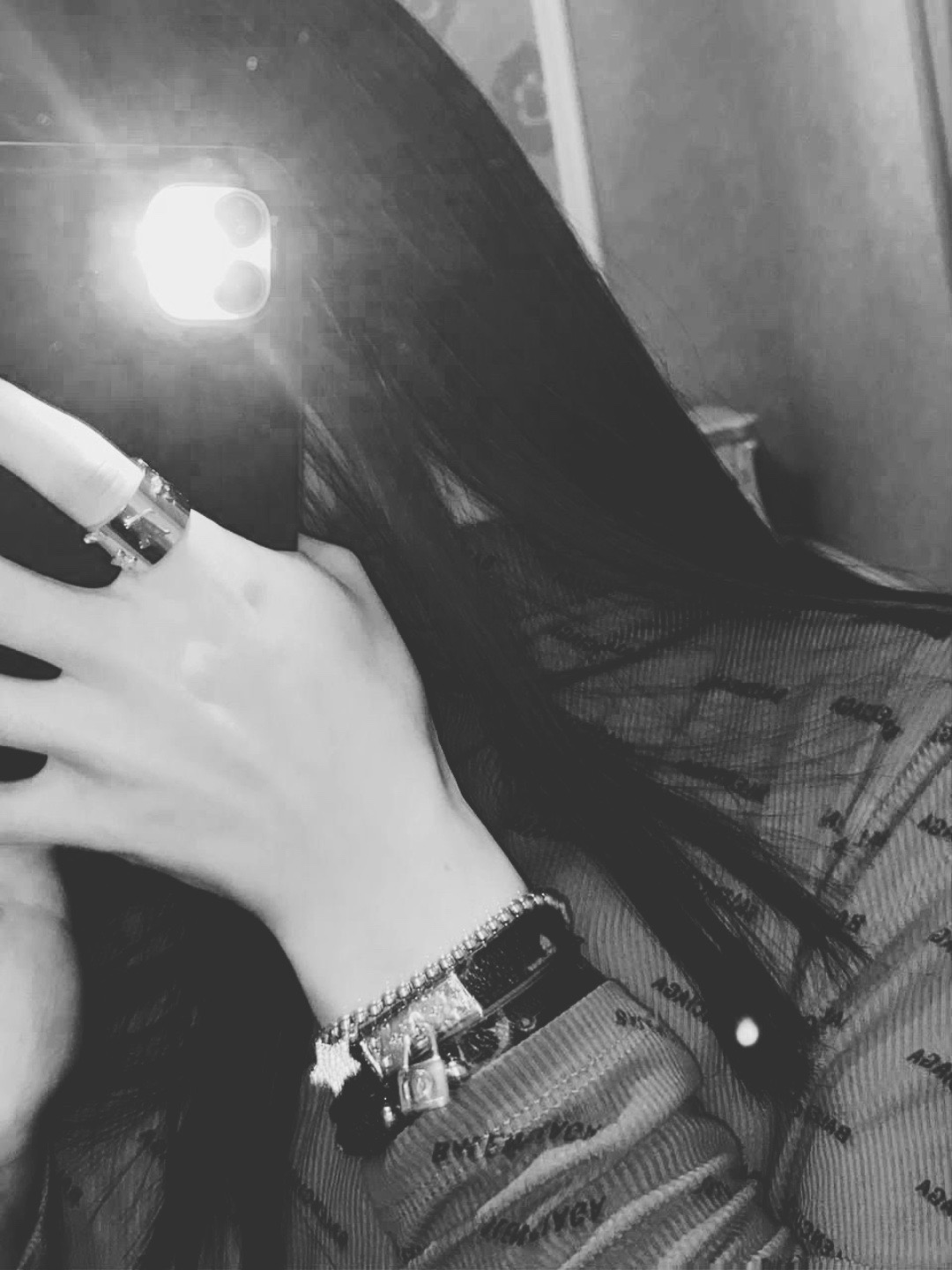 @ELISA🤍⚜️✨