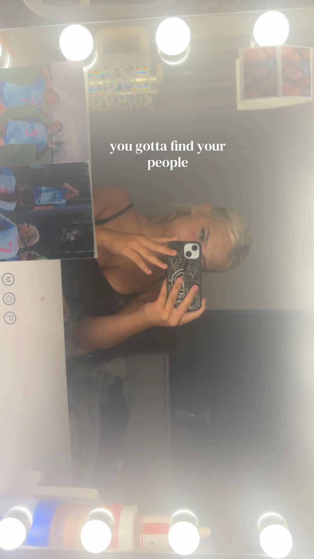 @laceylivex1