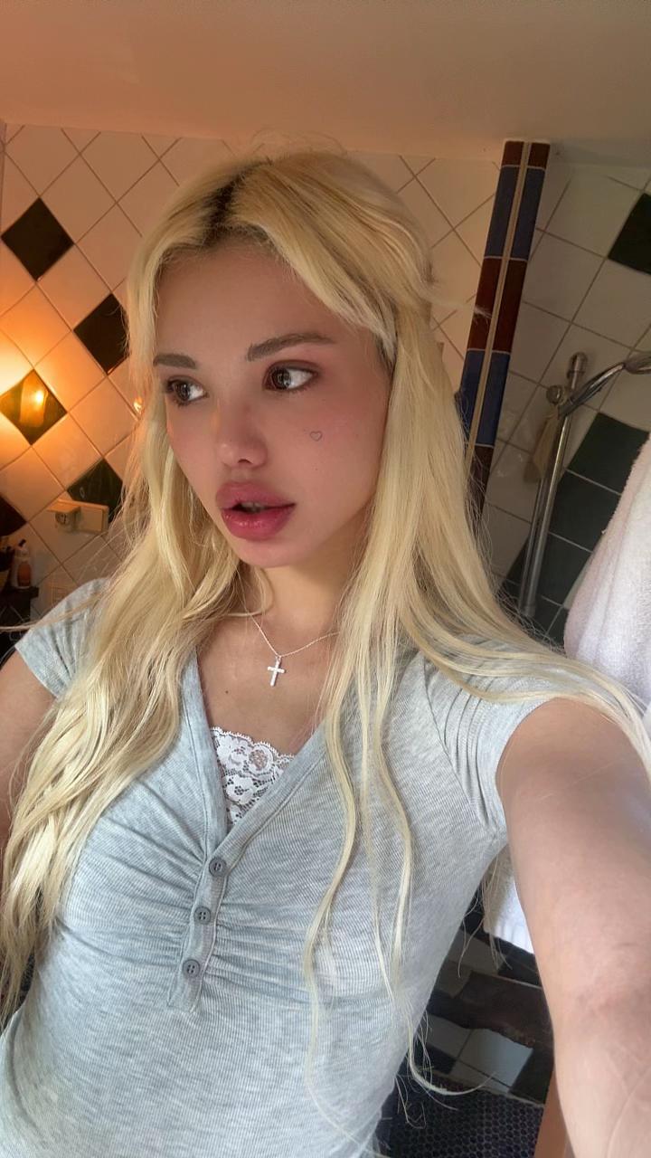 @krankebarbie
