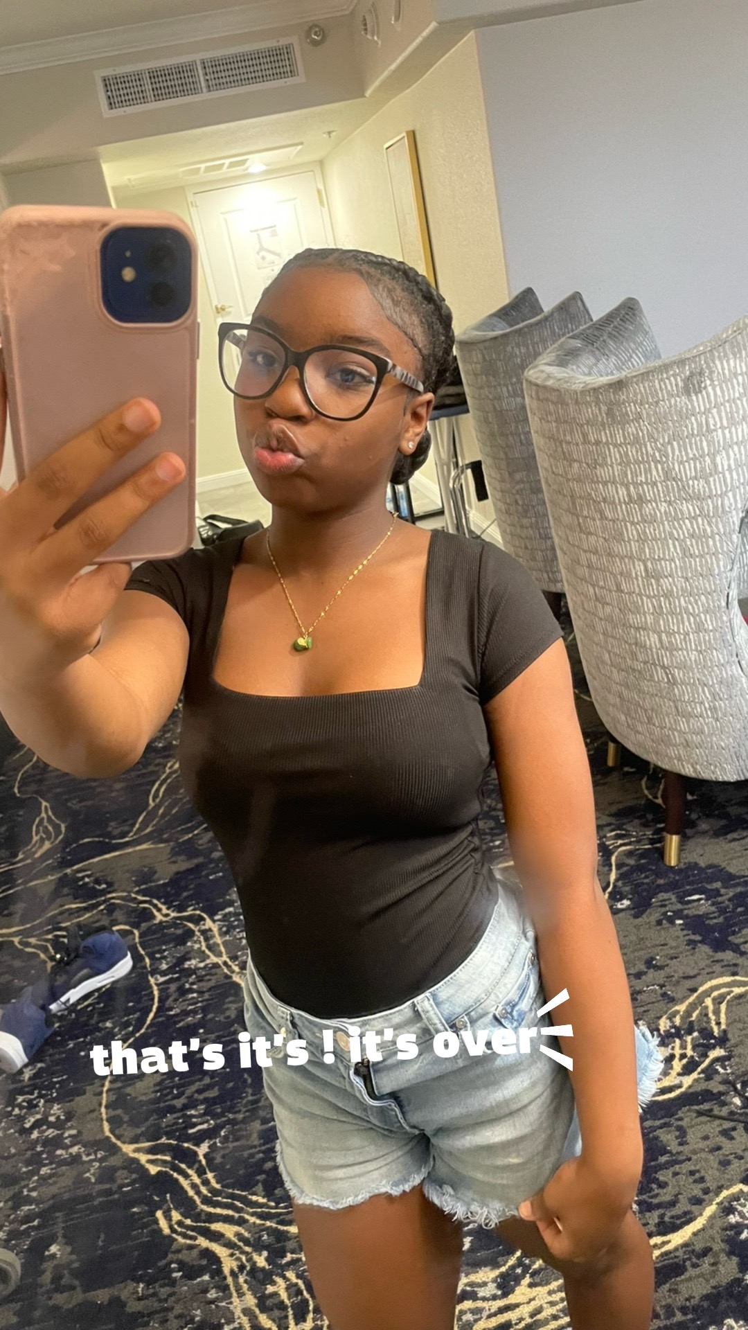 @👑