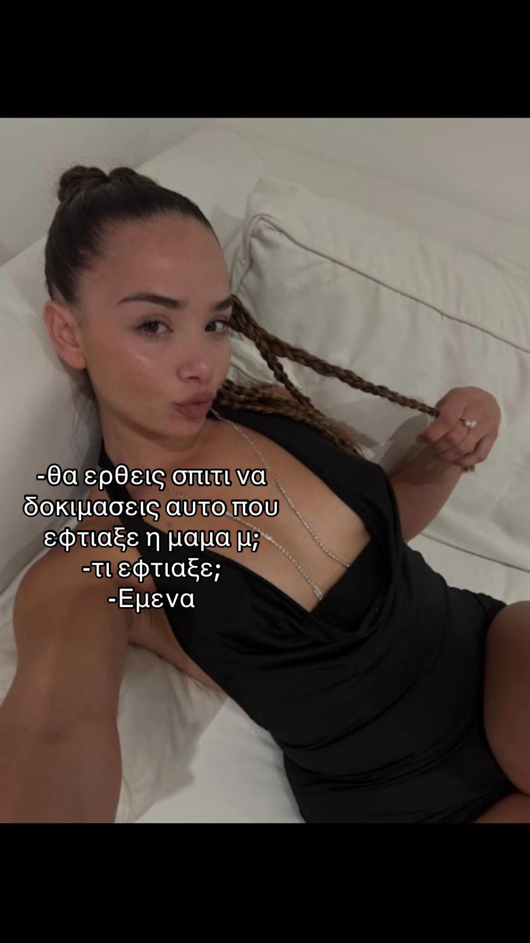 @_xristina_