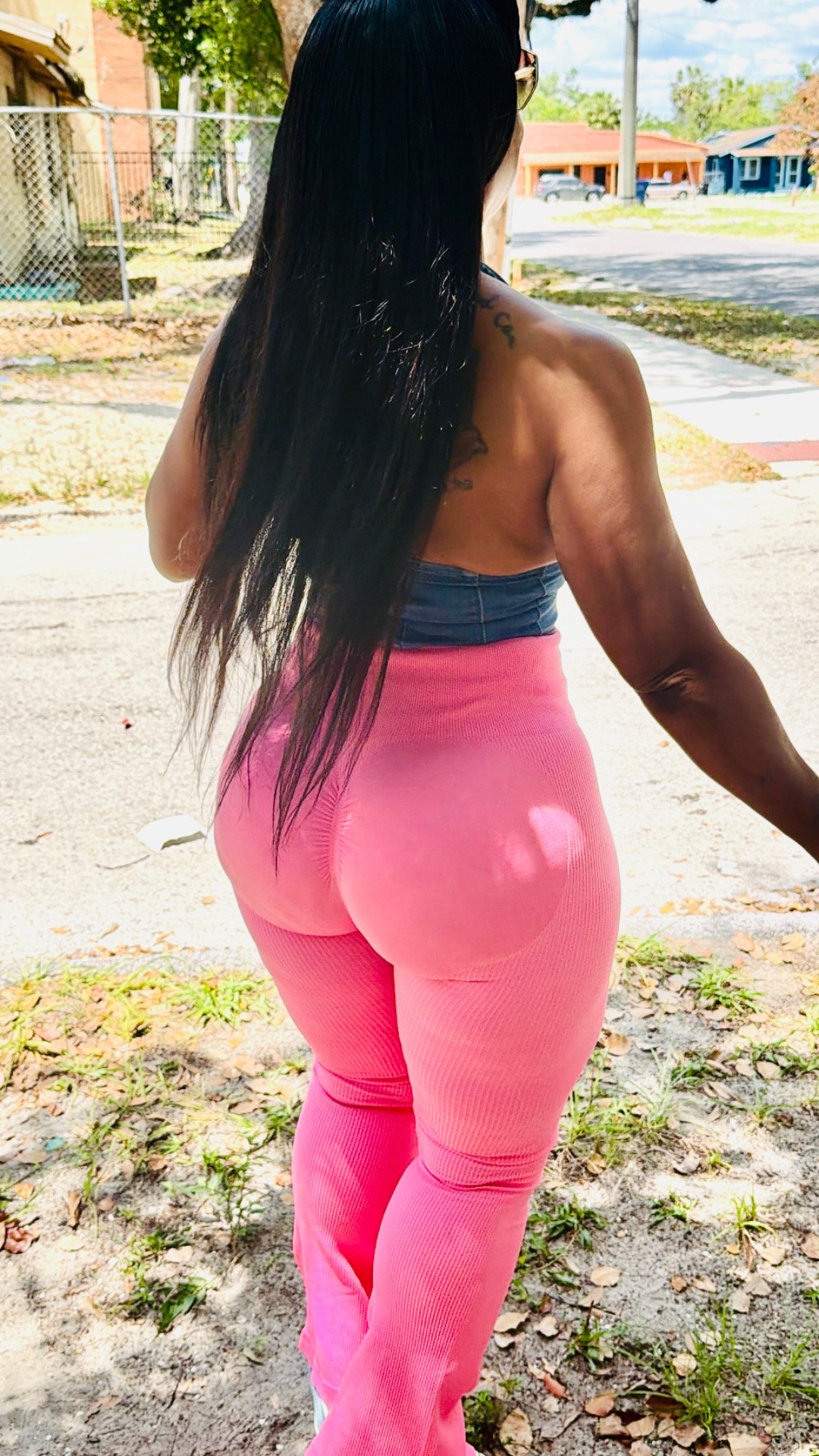 @Peaches 🍑