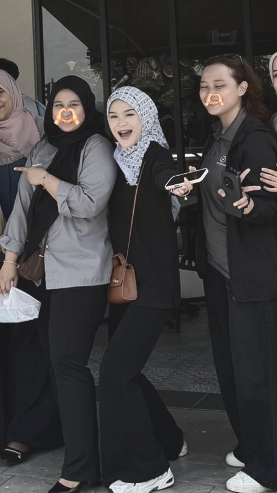 @y4ni3