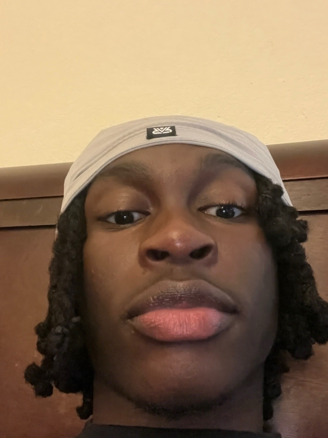 @️