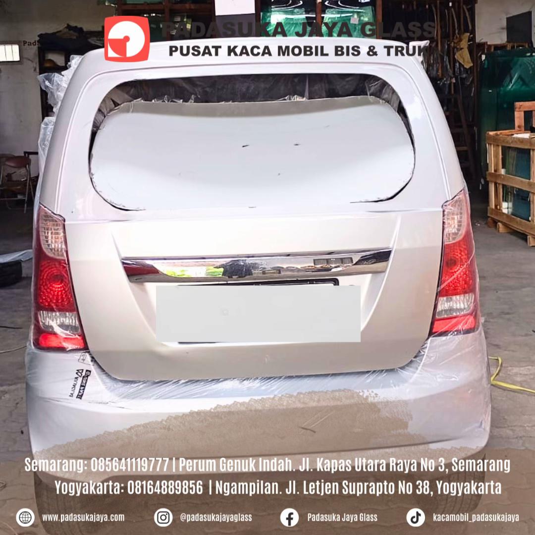 @Kaca Mobil Padasuka Jaya