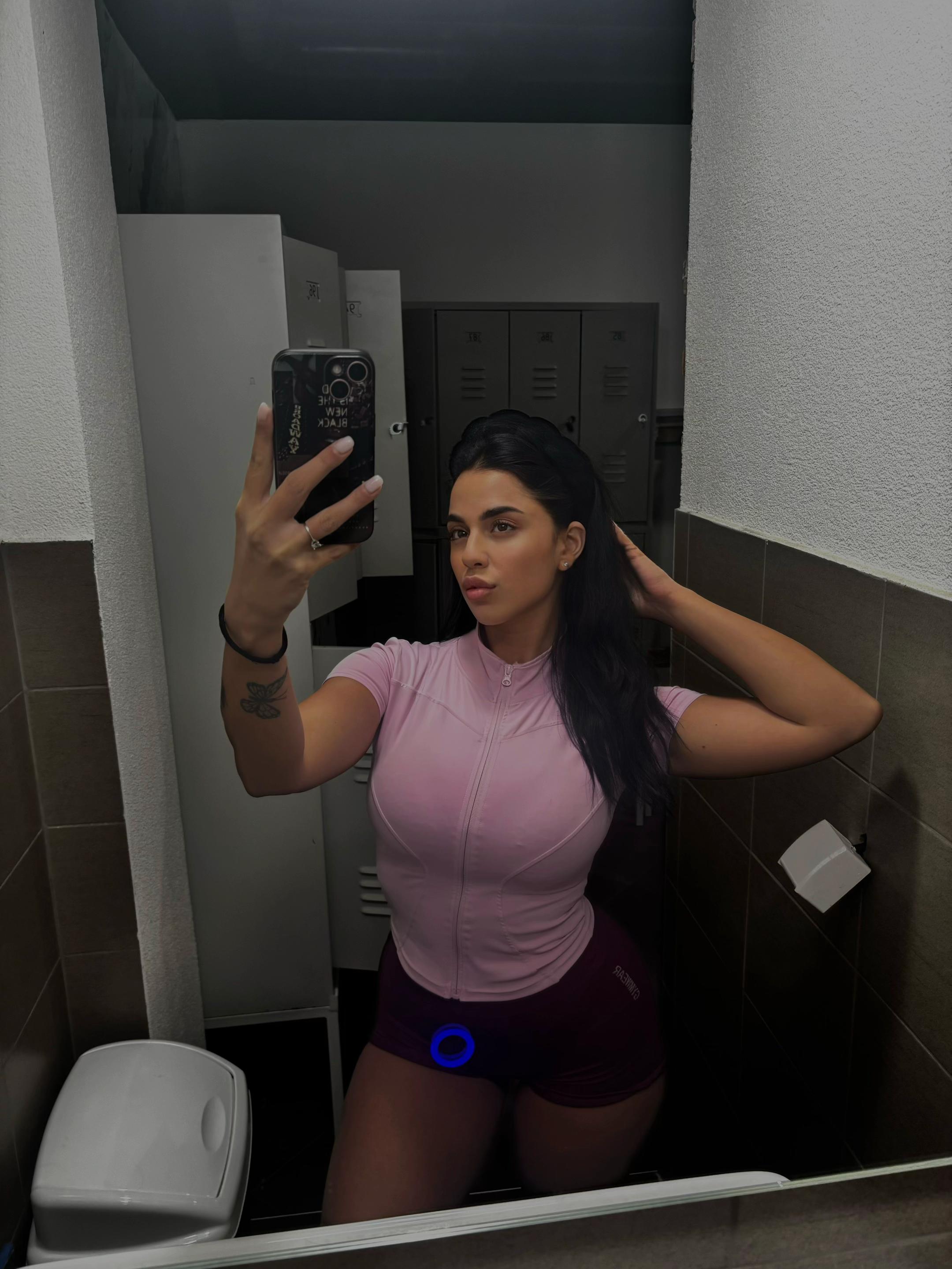@elena