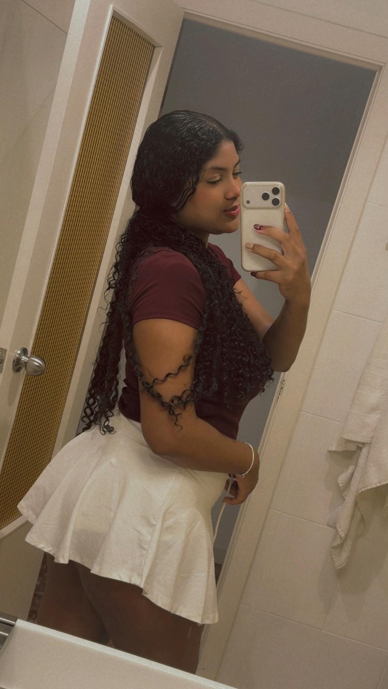 @Paola C💟