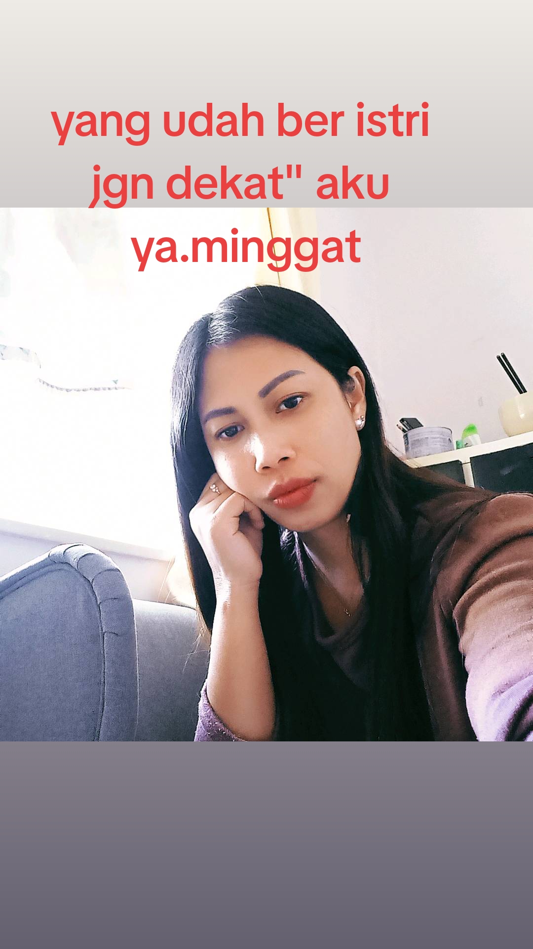 @Janda kembang merah.