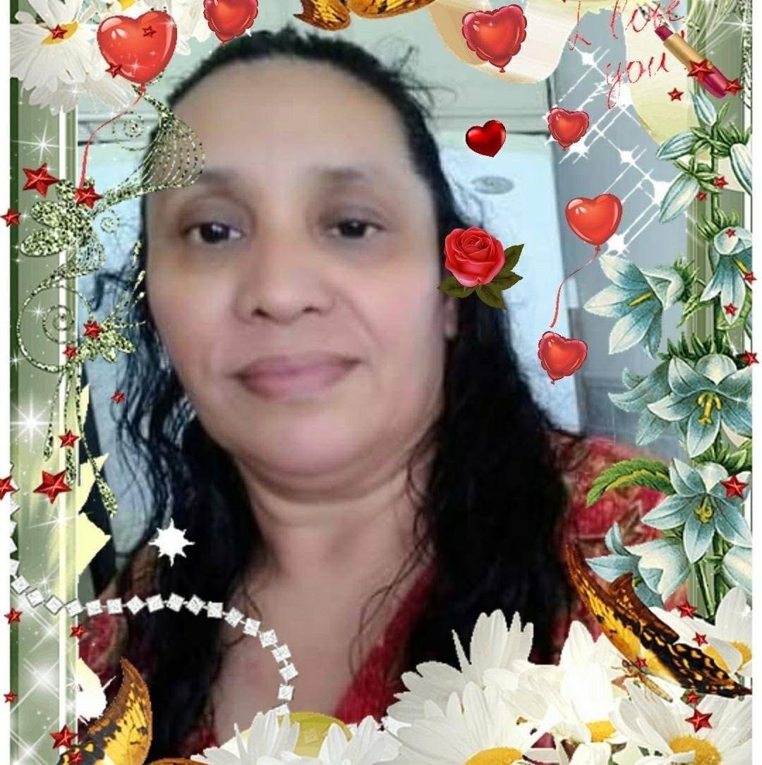 @Q. Adela