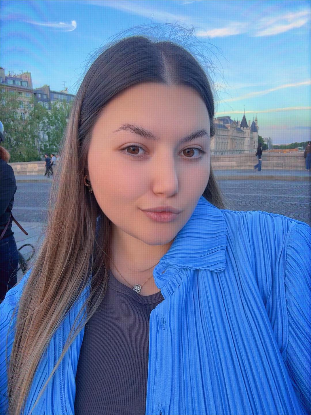 @Adelina 🐍❤️🔥