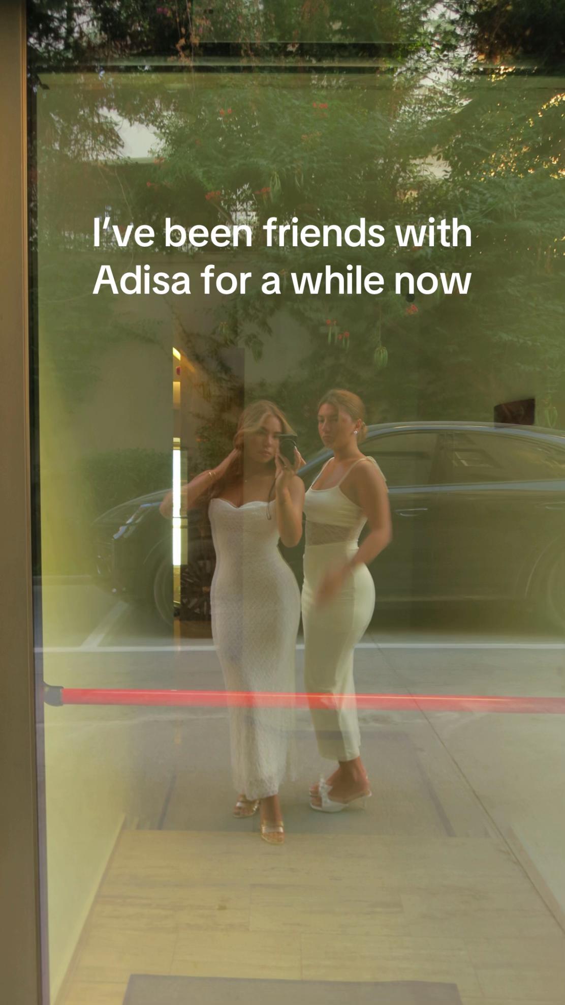 @𝑬𝑬