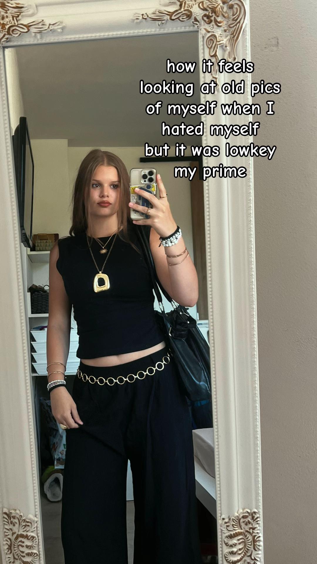 @elina🫰🏼⧗