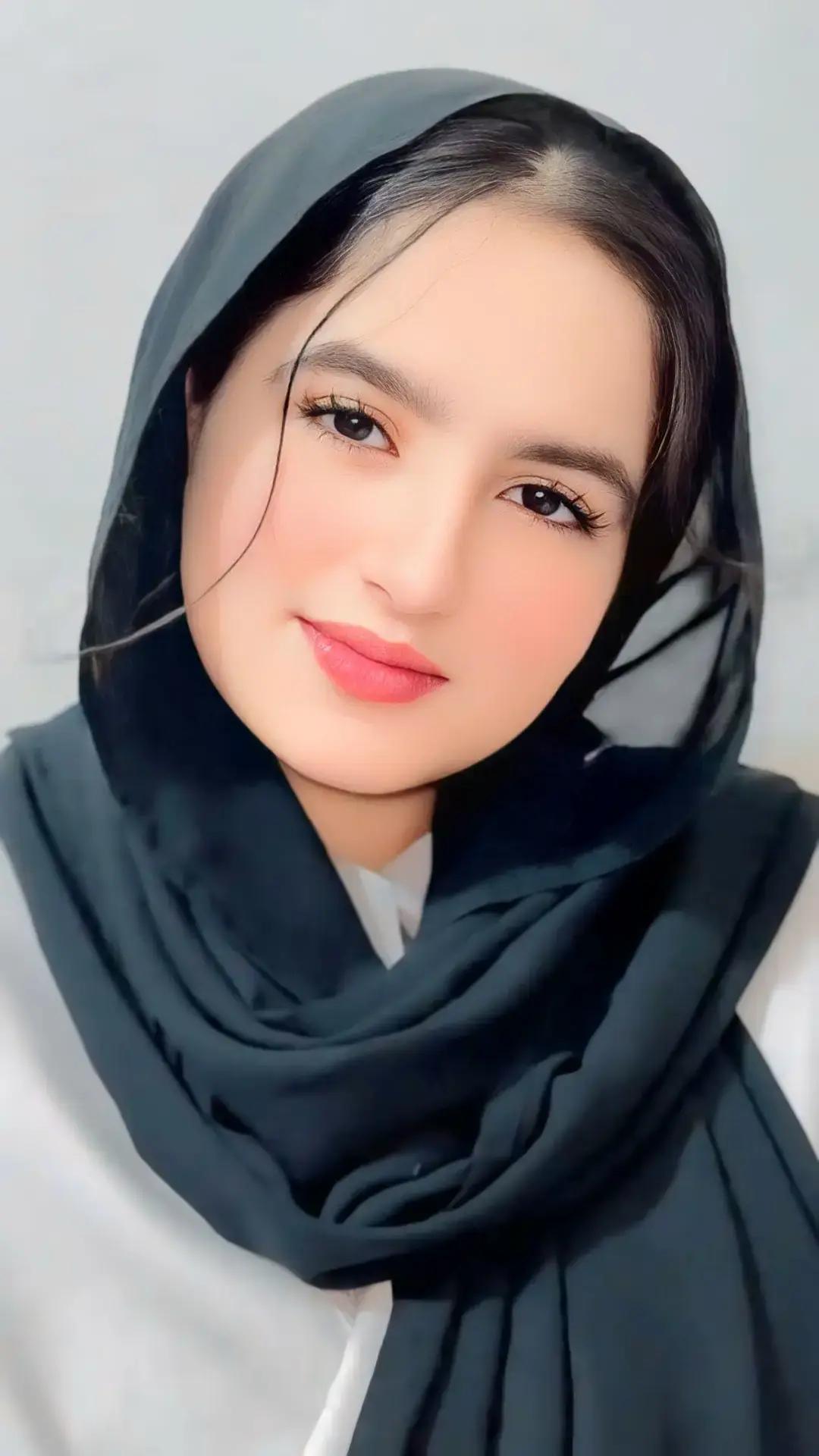 @Muneeba💞