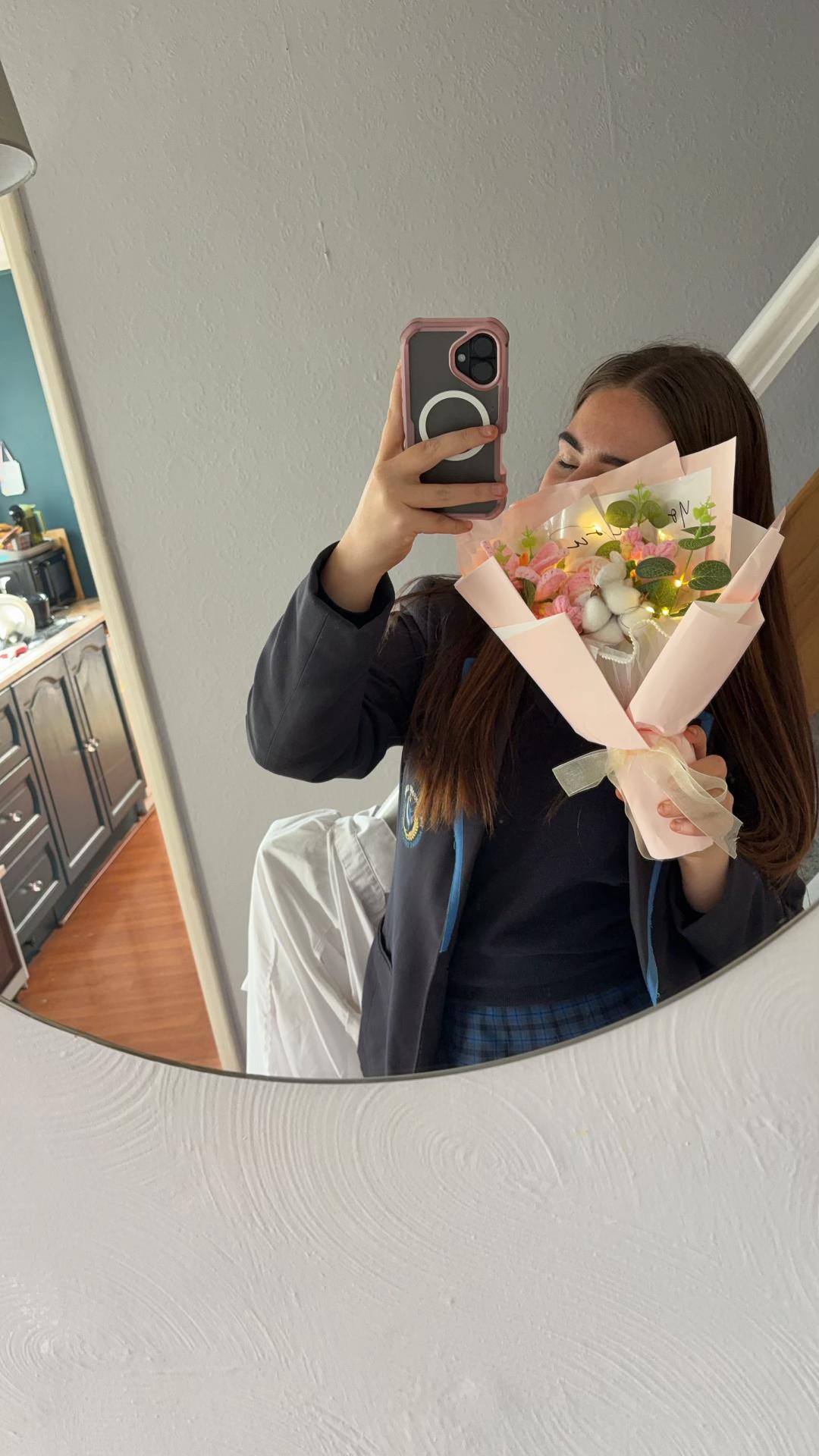 @tia x