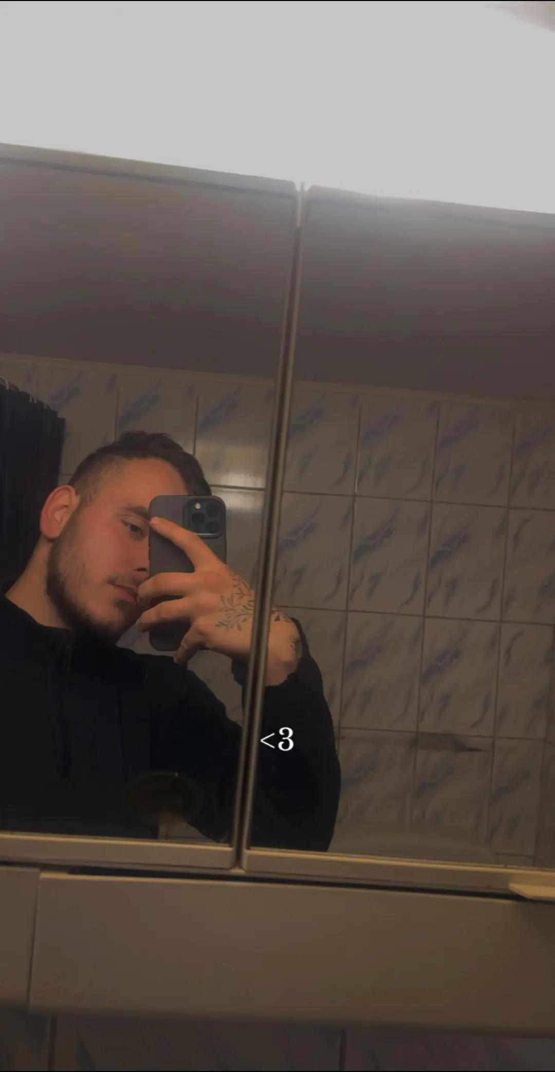 @♛༻༒𝓢𝓽𝓮𝓯𝓪𝓷༒༺♛
