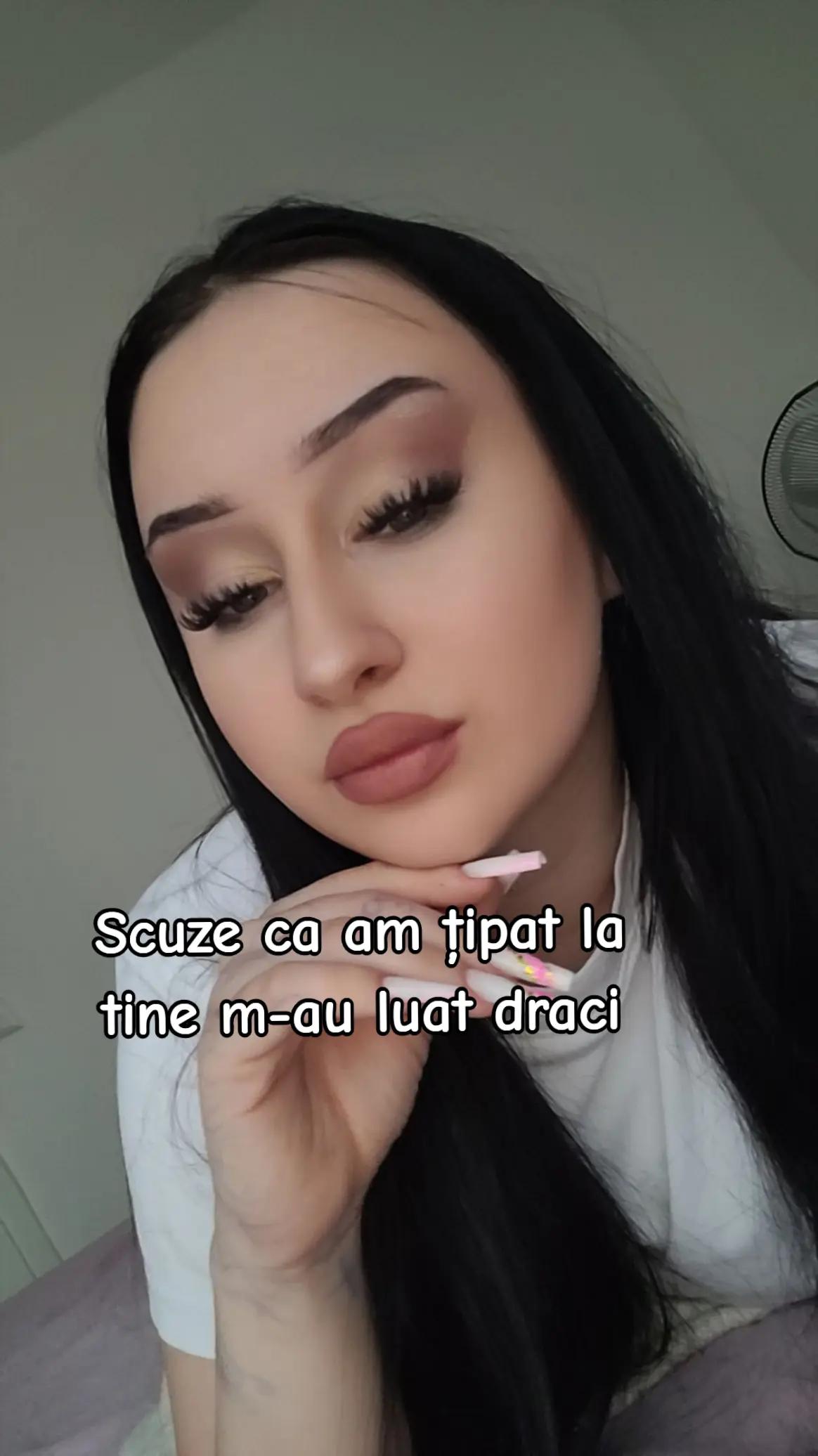 @Adelina👻