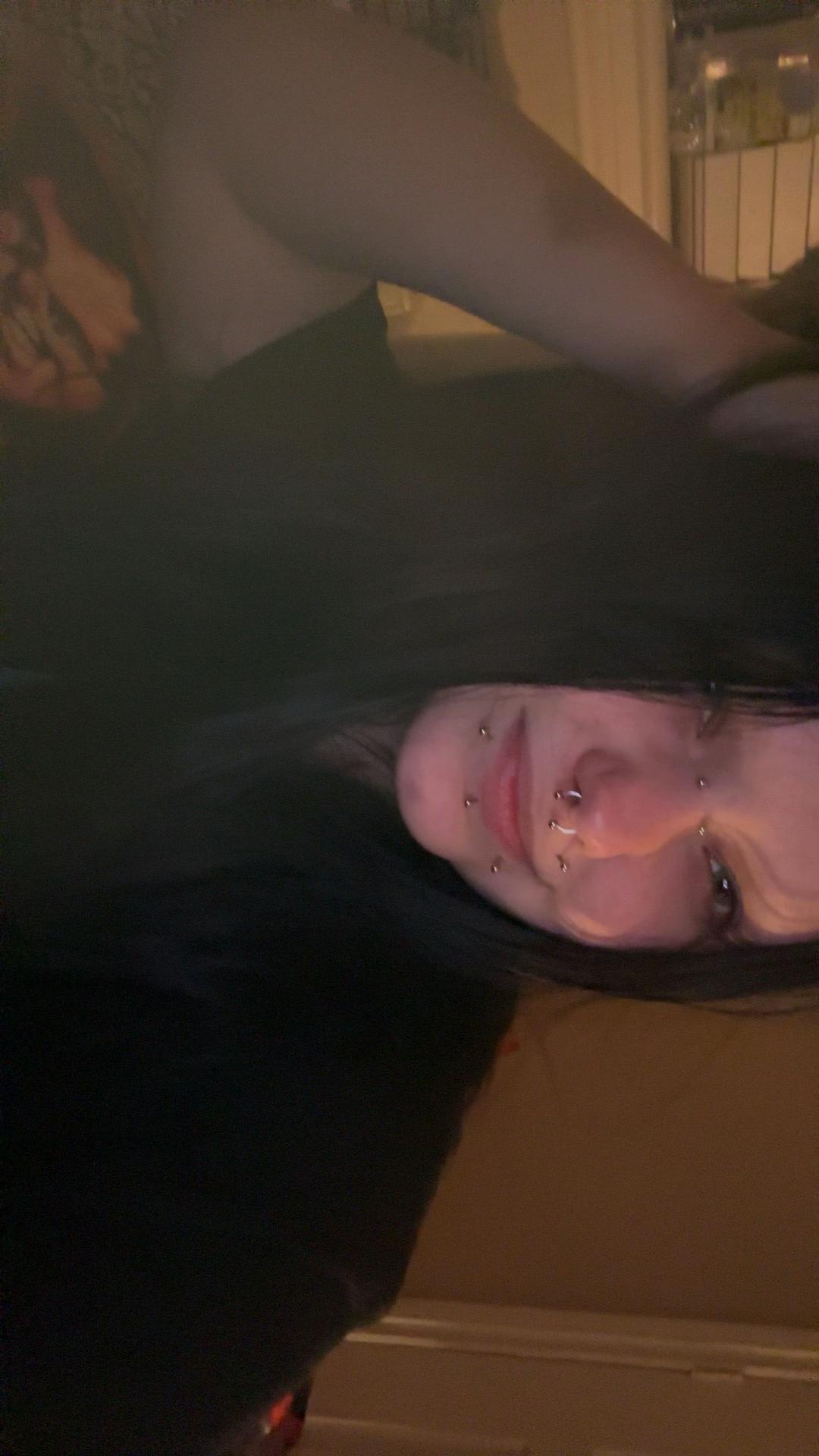 @Goth (;´༎ຶٹ༎ຶ`)