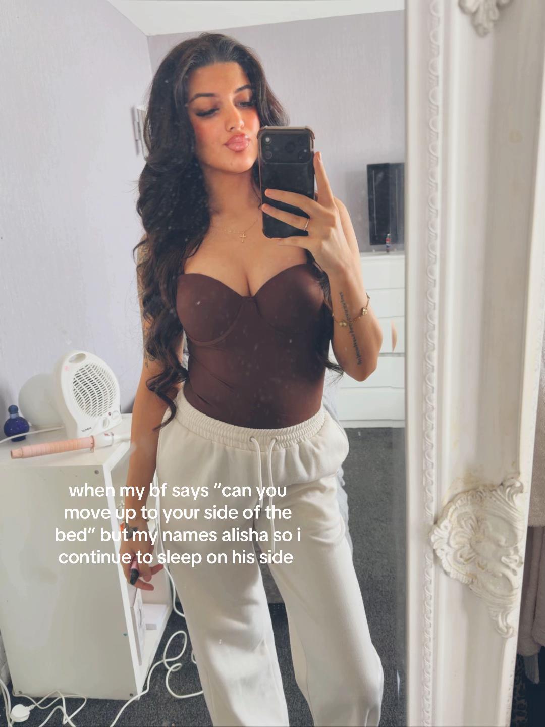 @ALISHA👸🏻