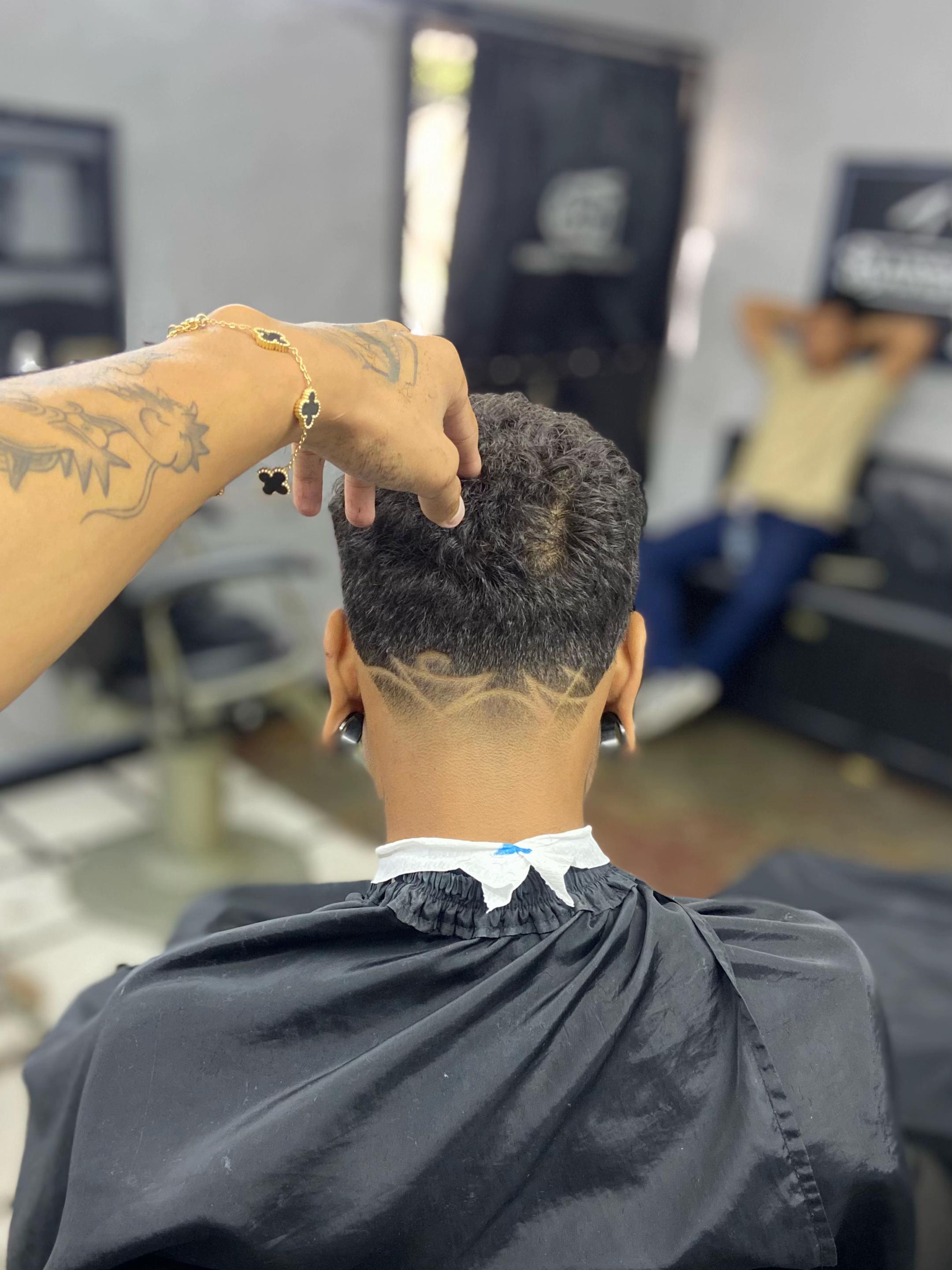 @Barber Mack