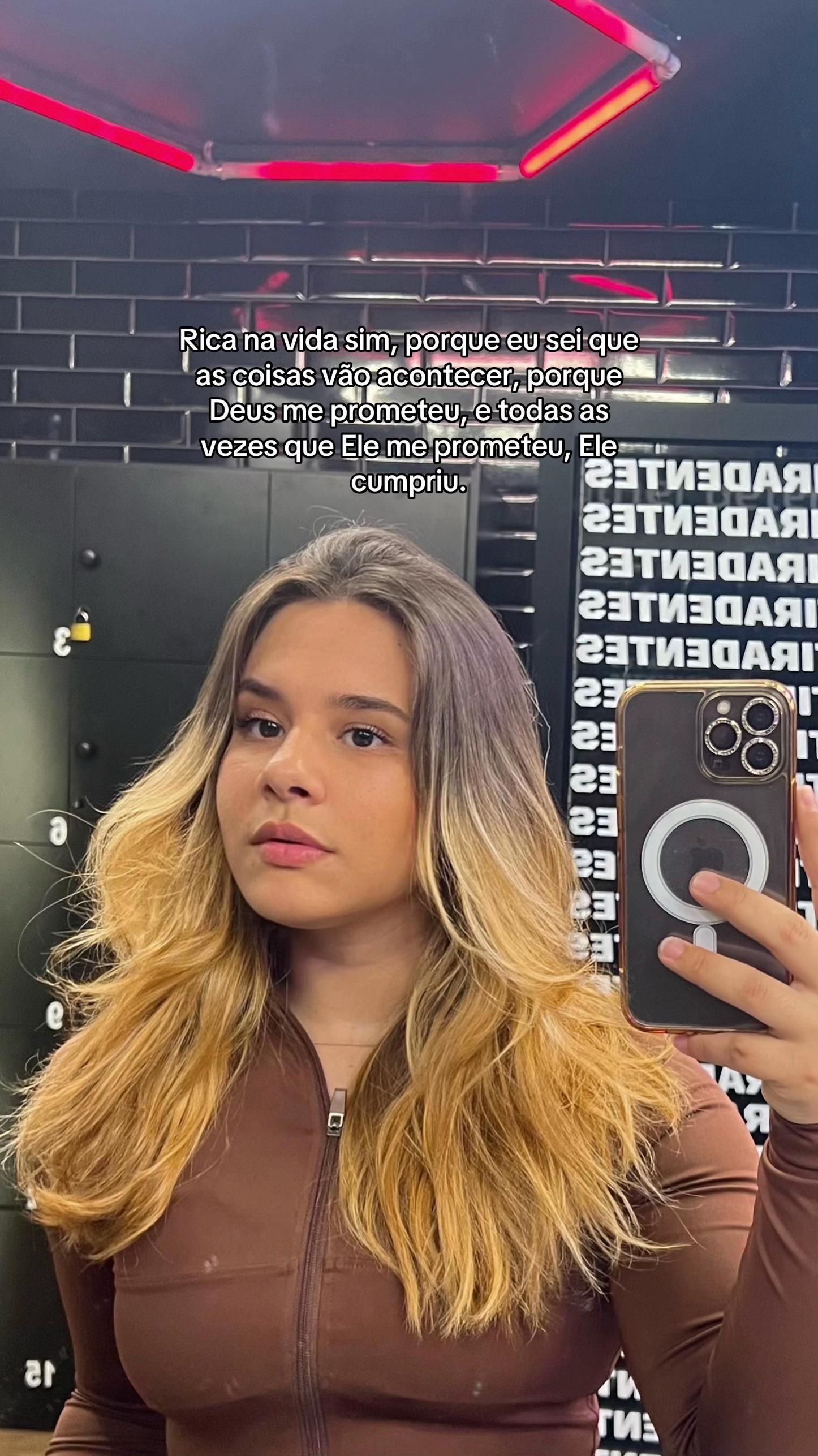 @Yandra Mendes