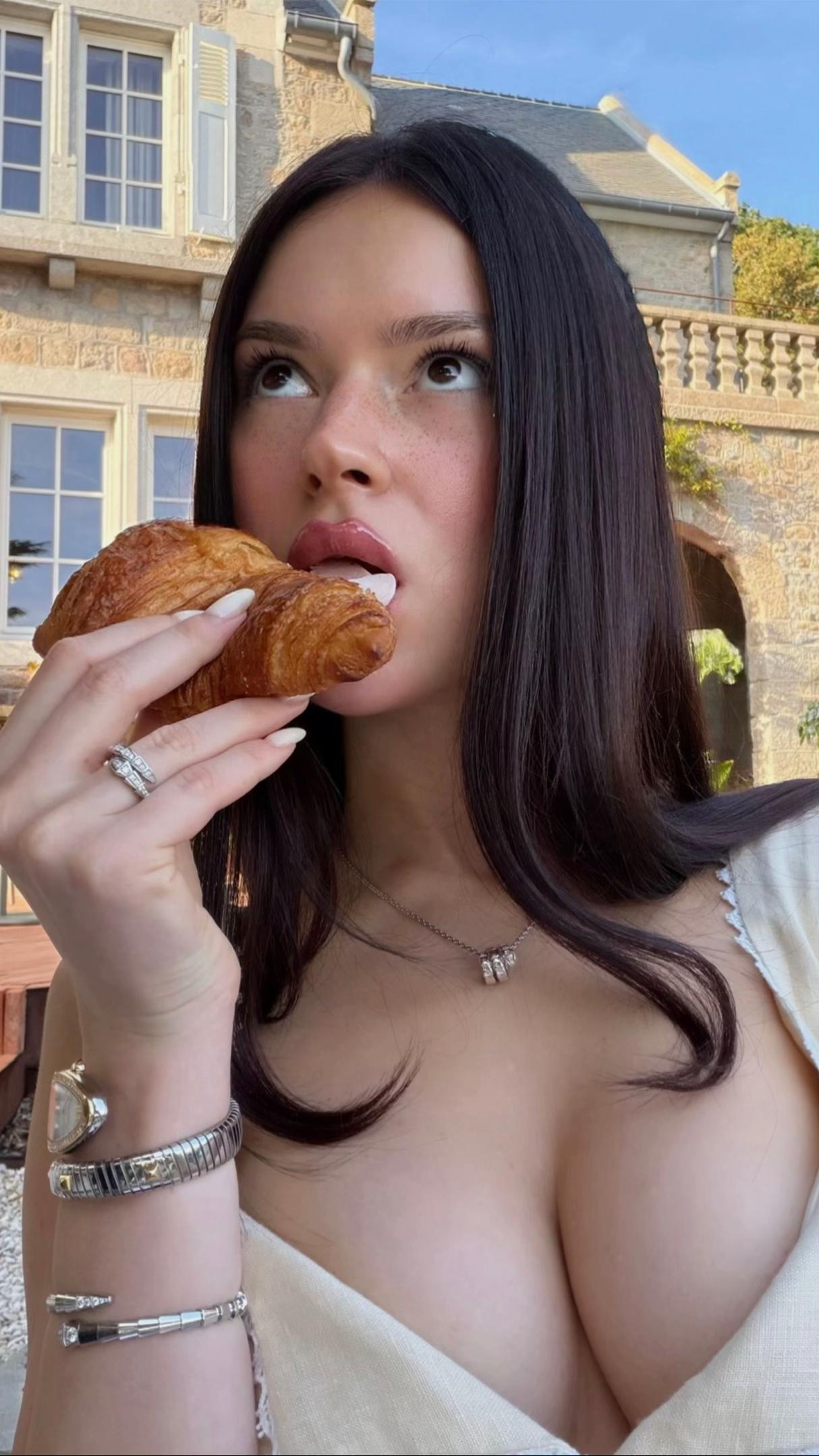 @kalashnikova