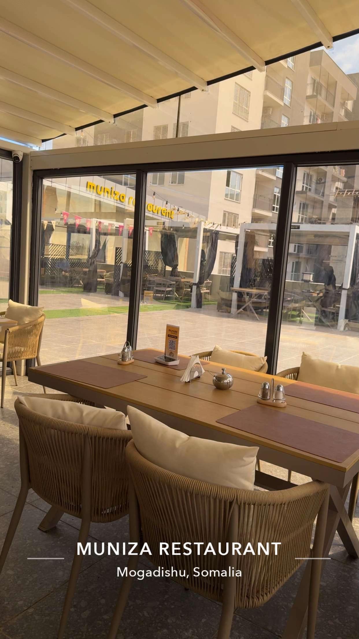 @muniza Restaurant