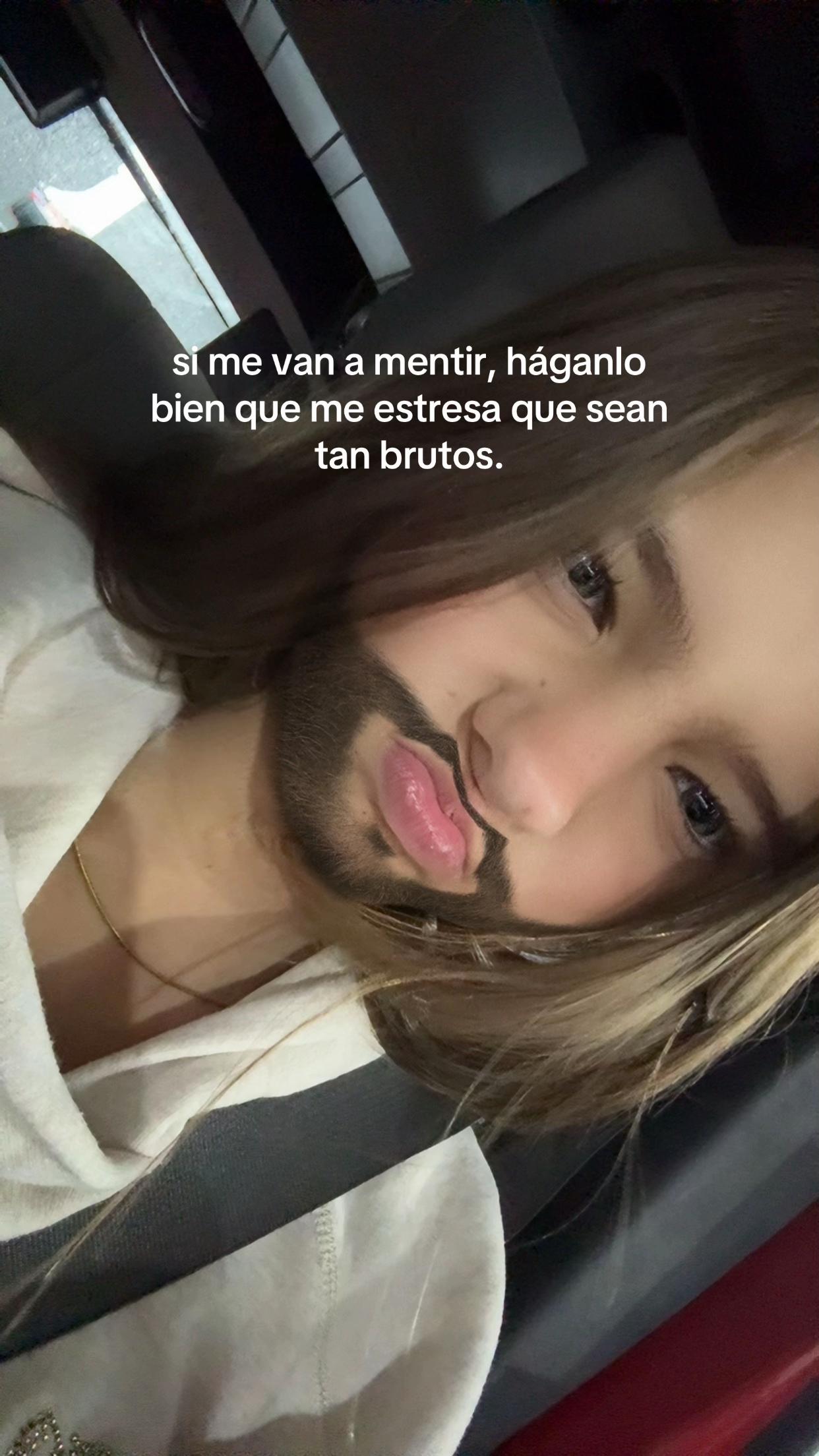 @illegaljuls