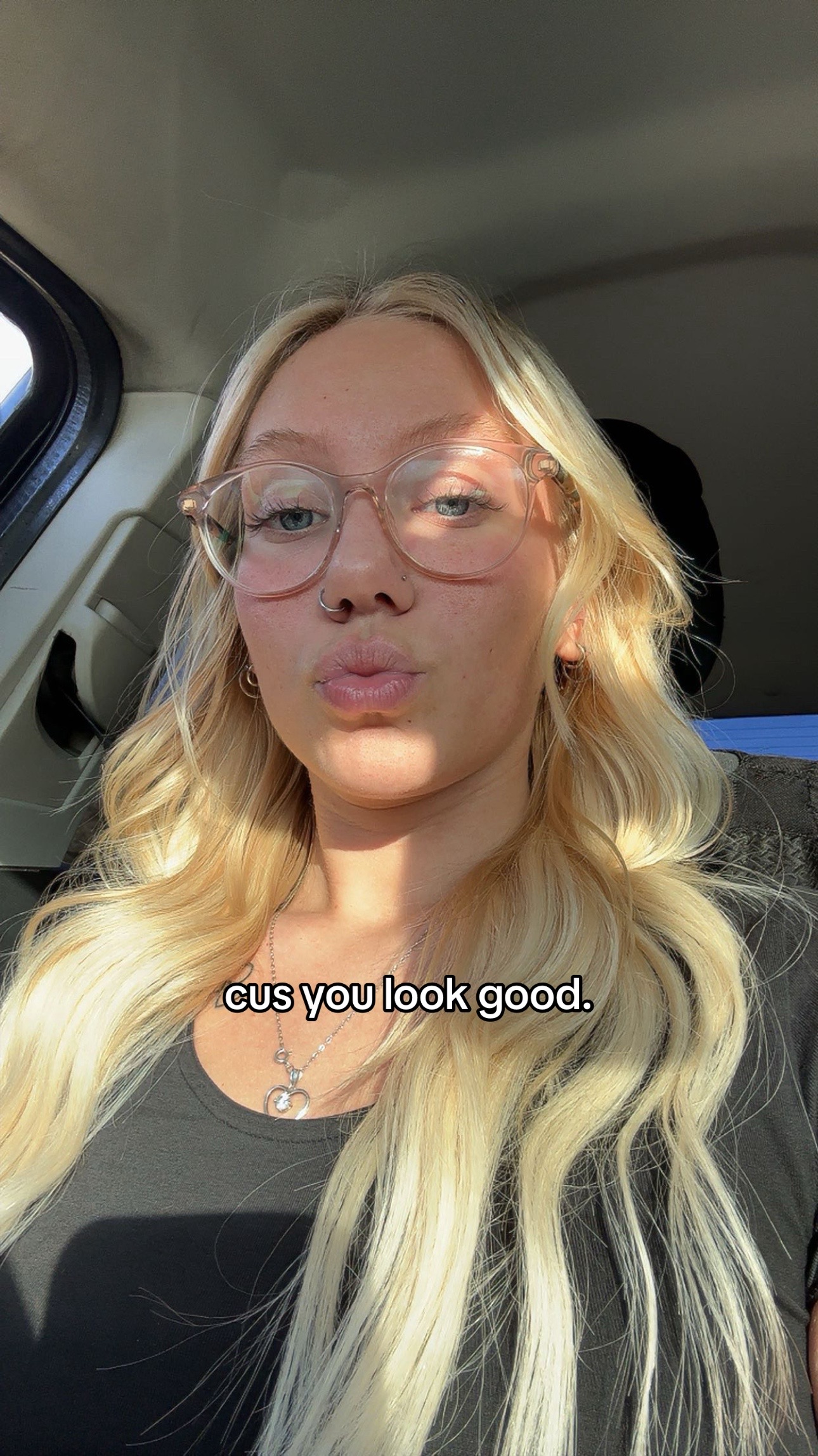 @blondedbyzoey&bull;INDIANA STYLIST&bull;