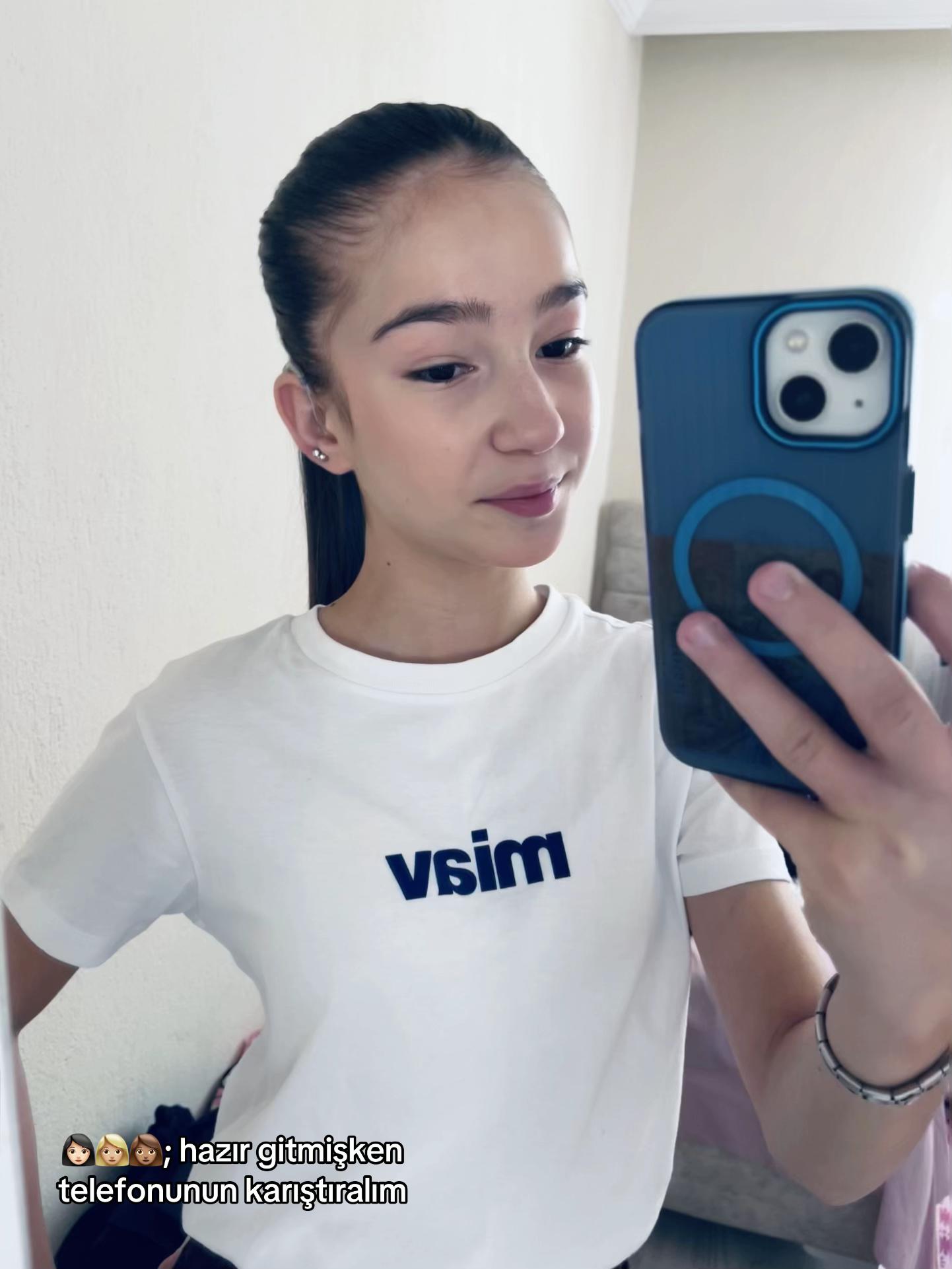 @𝓐𝓭𝓪