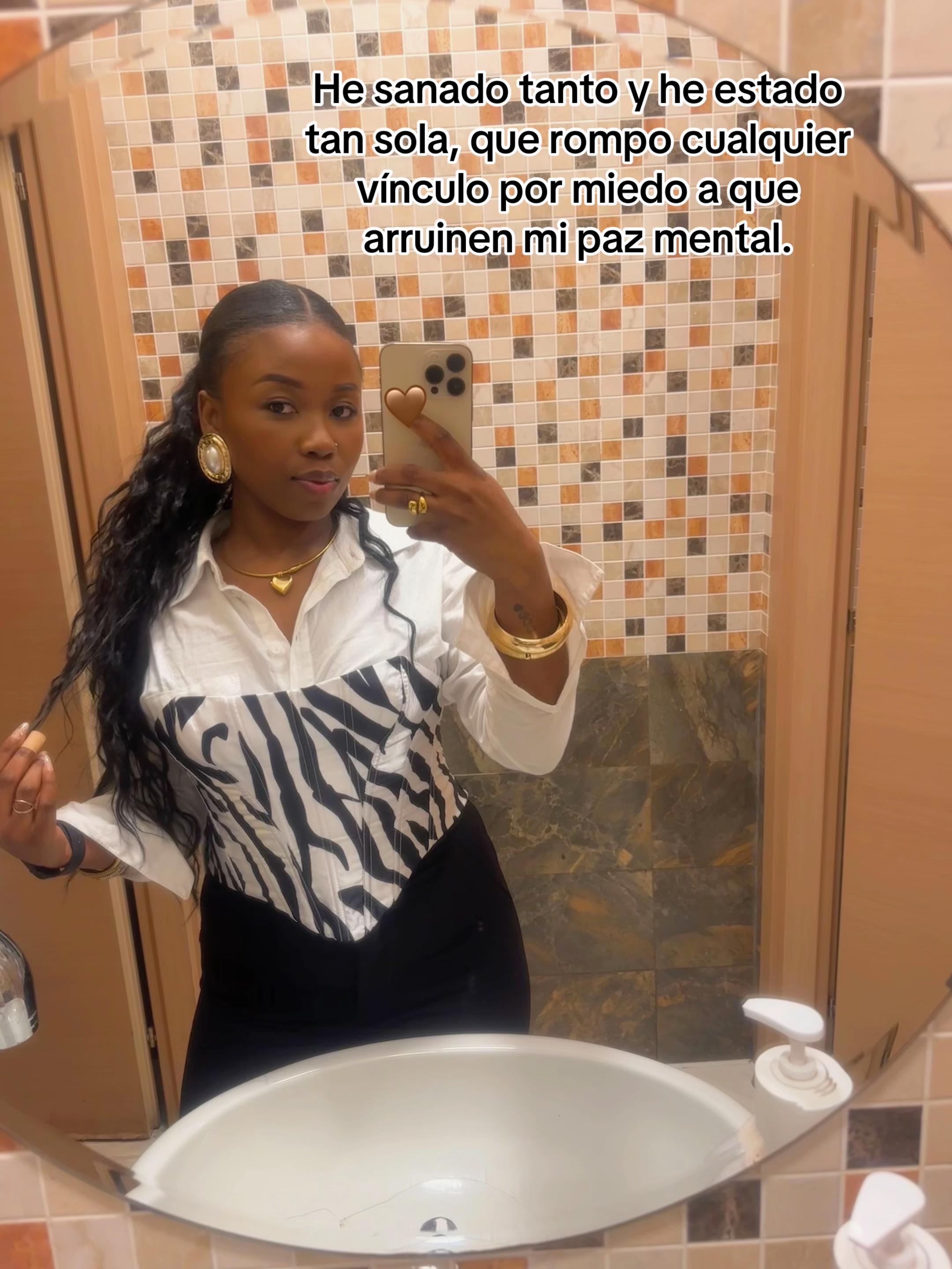 @𝑴𝒂𝒚𝒍𝒊𝒏🇭🇳🤎 🇮🇹