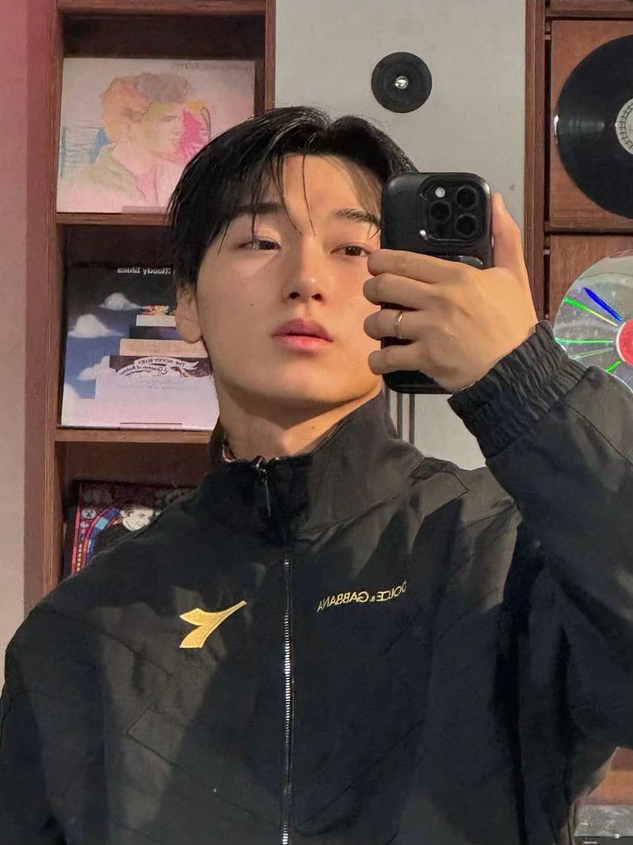 @myloveforatz8