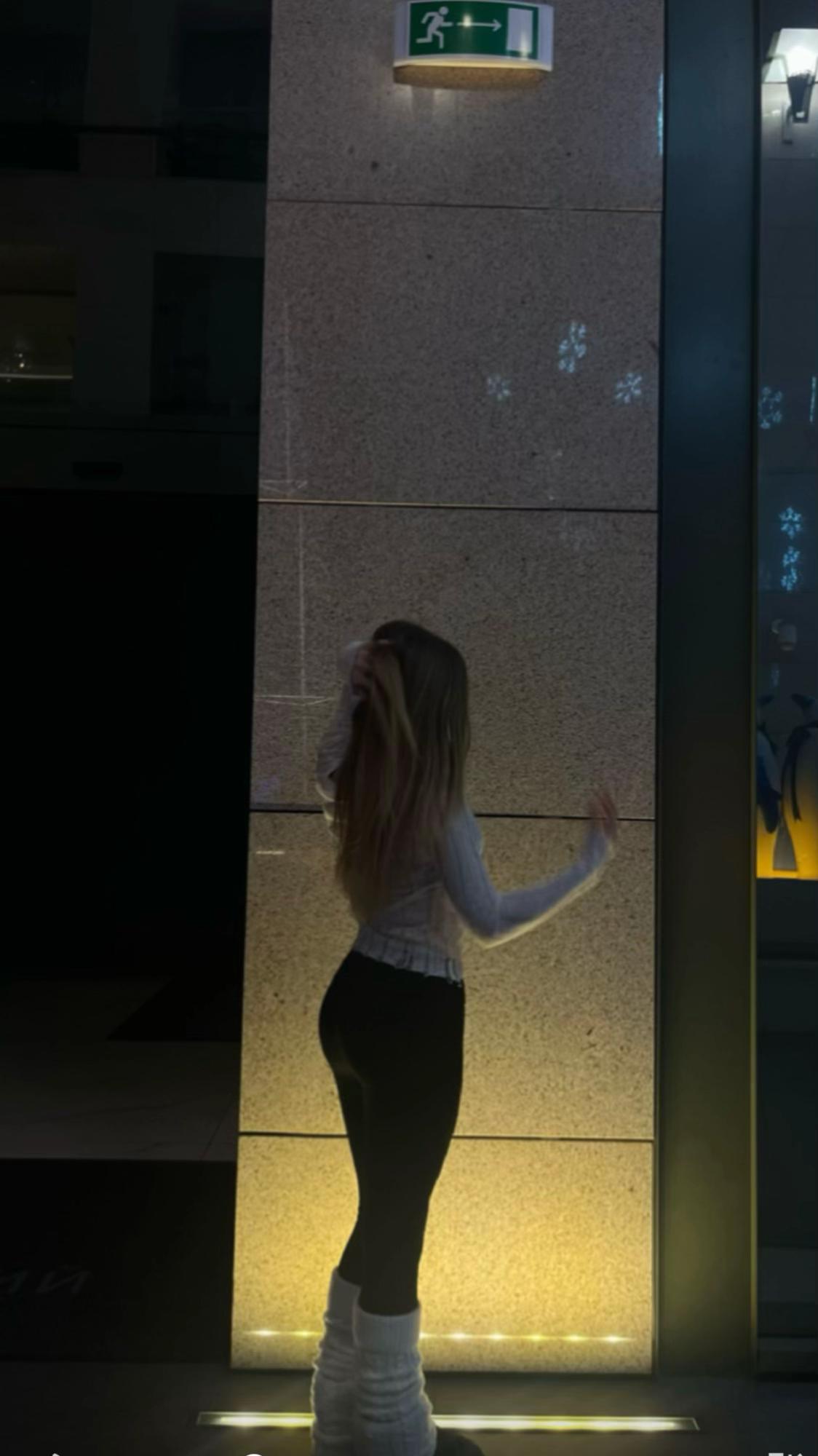 @d